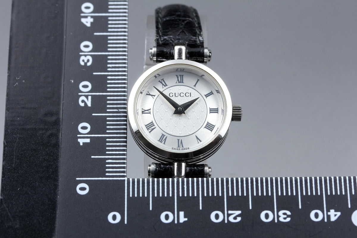 Gucci 2040L Wristwatch - Black, Leather