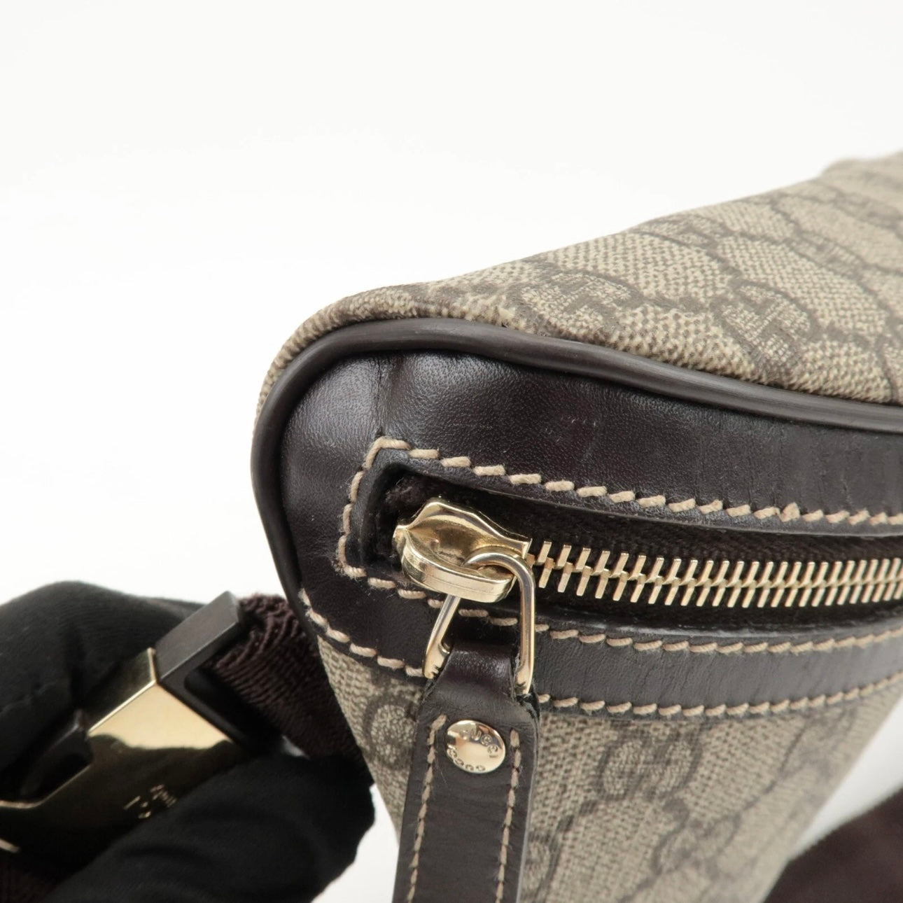 GUCCI GG Supreme Leather Crossbody/ Belt Bag- Beige Brown