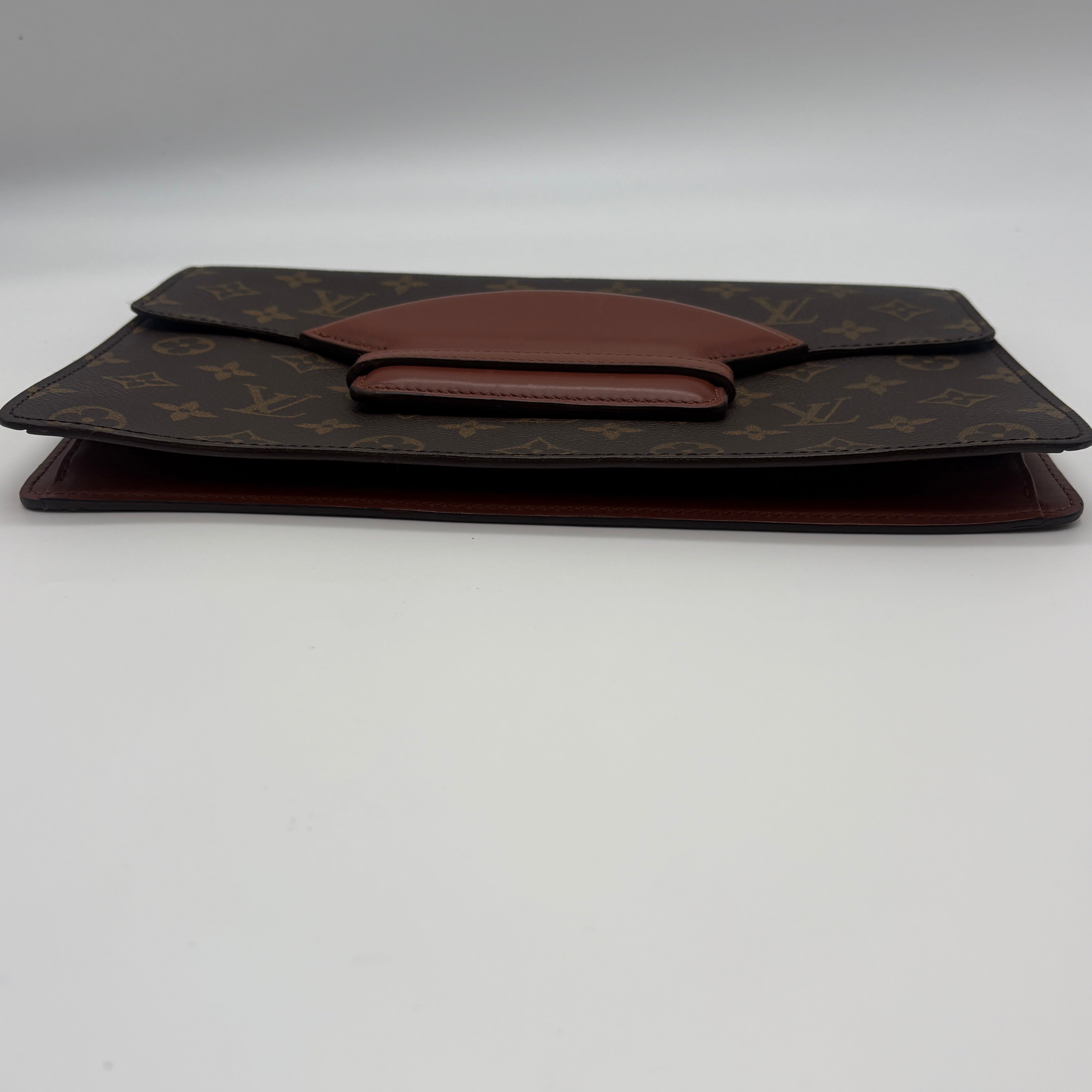 Louis Vuitton CHAILLOT CLUTCH BAG