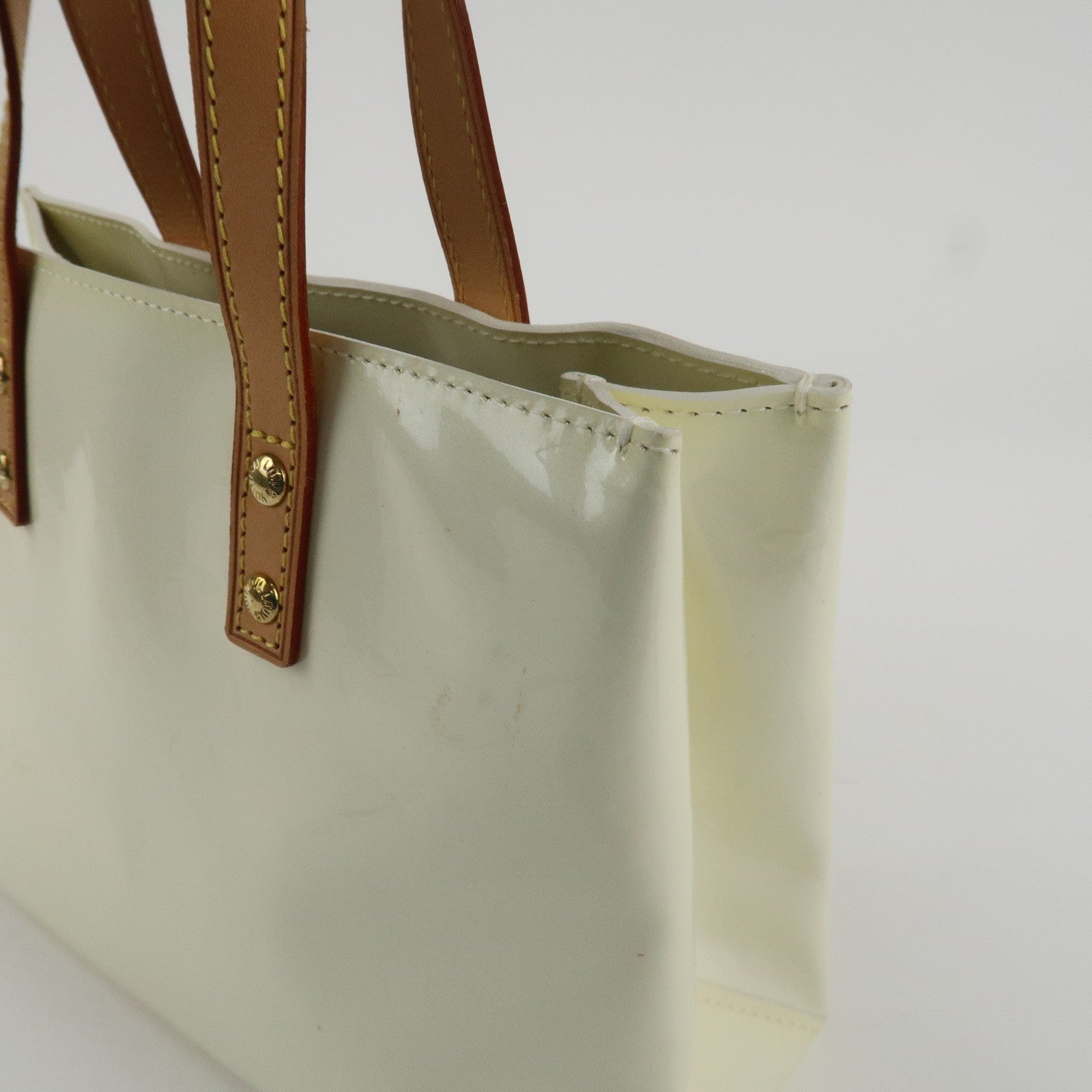 Louis Vuitton Lead PM Tote Bag - Perle, Vernis Leather