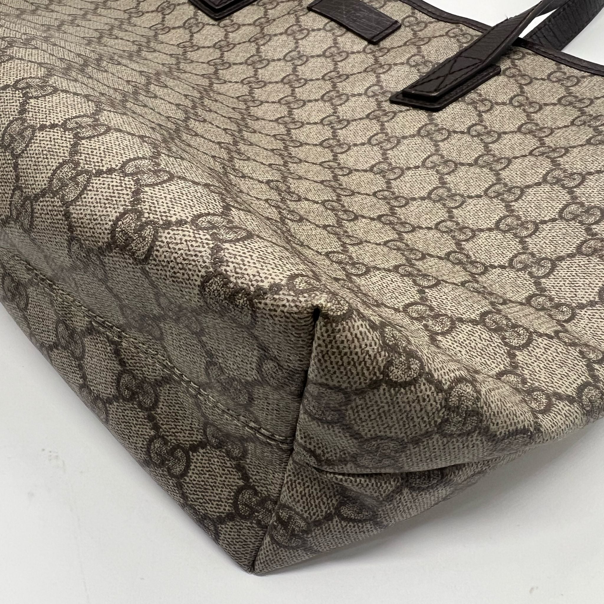 Gucci Supreme Tote Bag