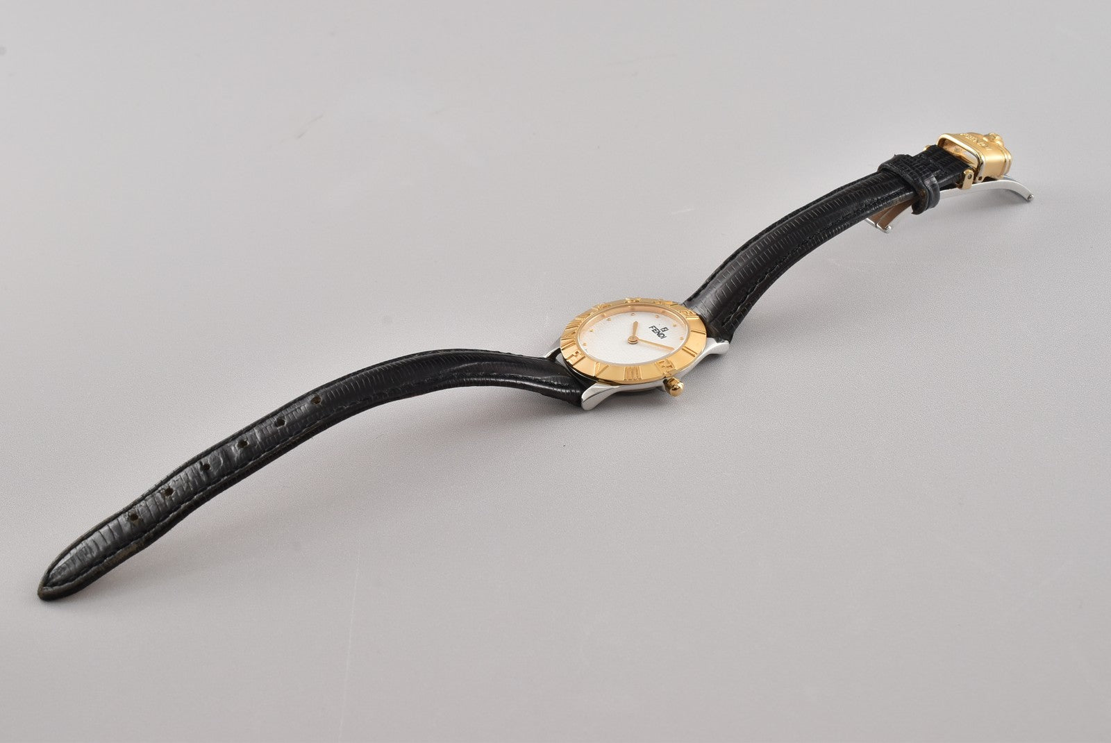 Fendi 2000L Wristwatch - White, Gold, Leather