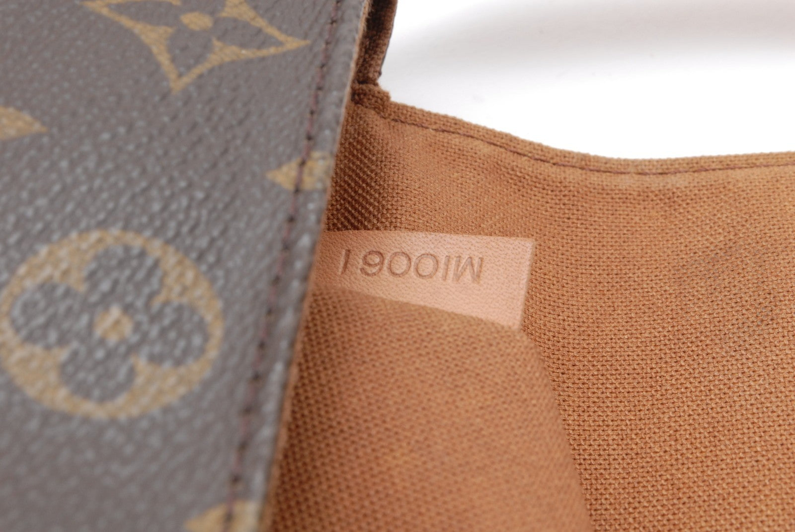 Louis Vuitton Looping PM Shoulder Bag - Brown, Leather