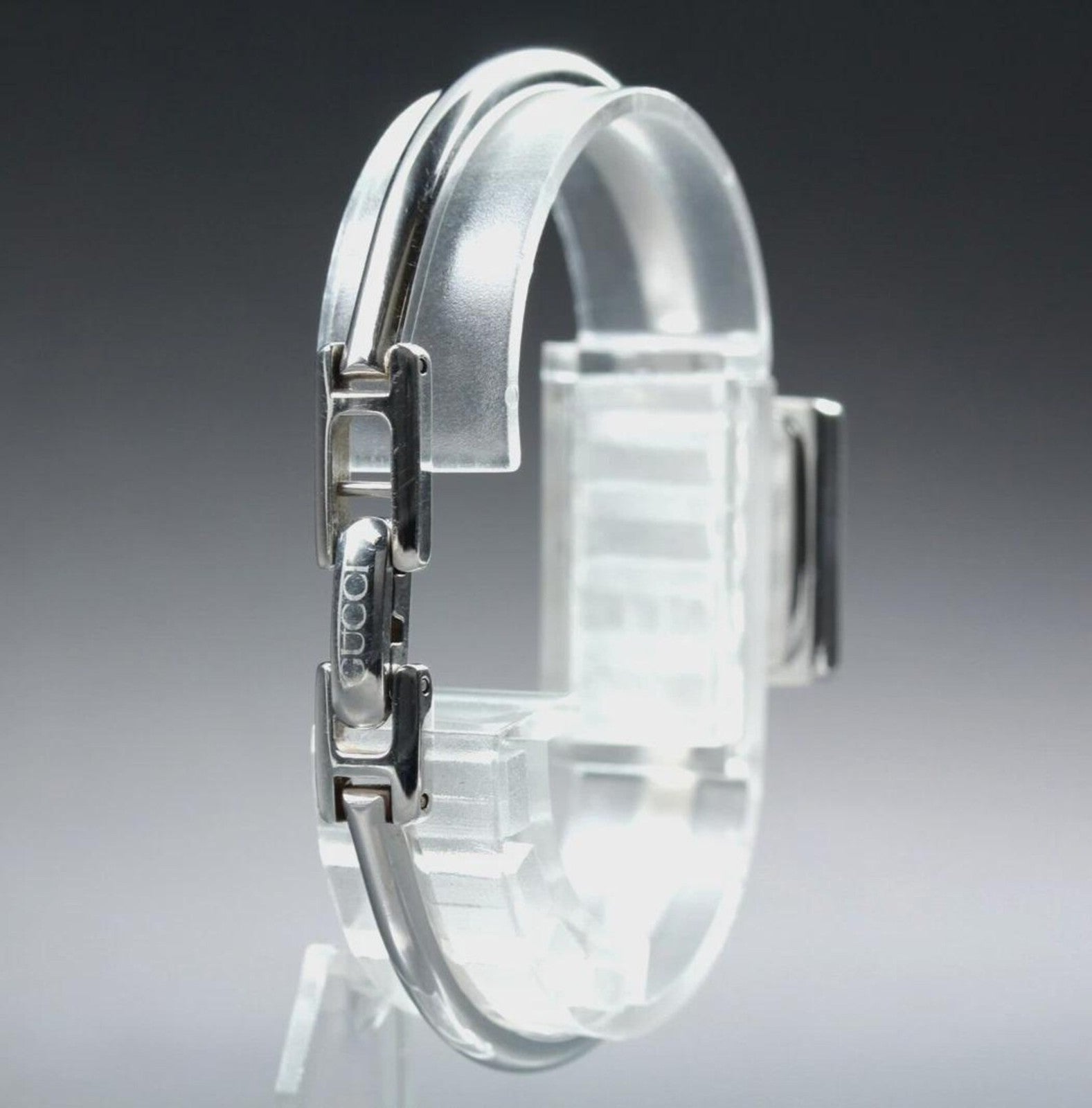 Gucci 1900L Watch - Black and Silver, Stainless Steel