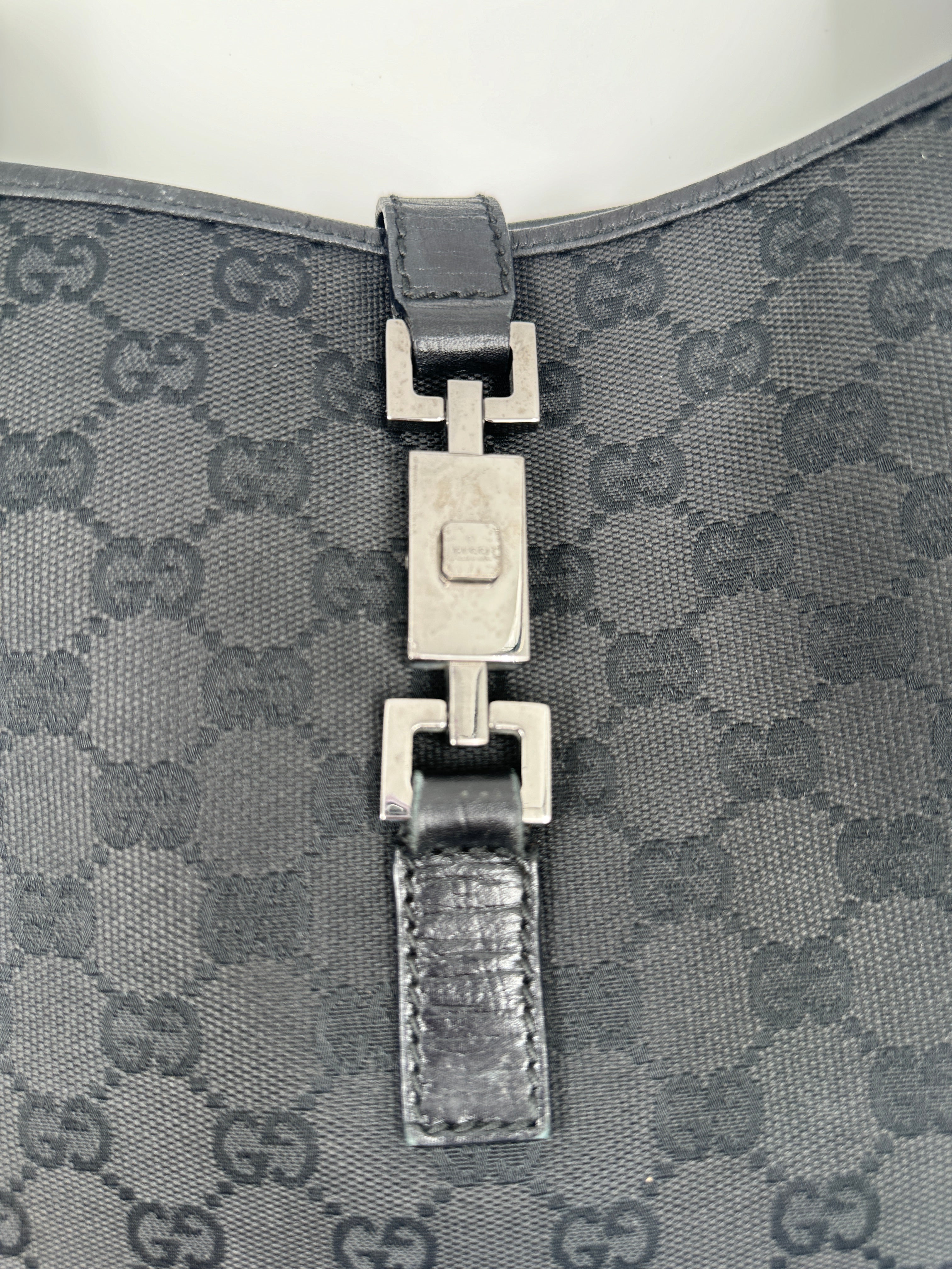 Jeckie hand and shoulder bag