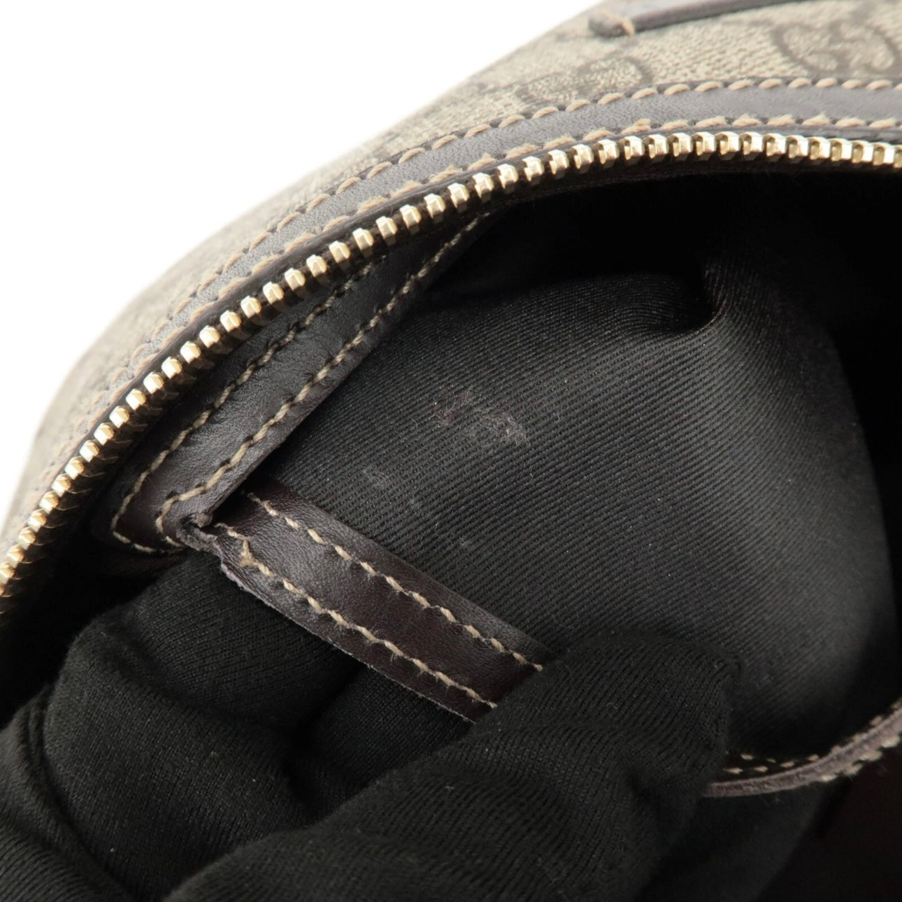 GUCCI GG Supreme Leather Crossbody/ Belt Bag- Beige Brown