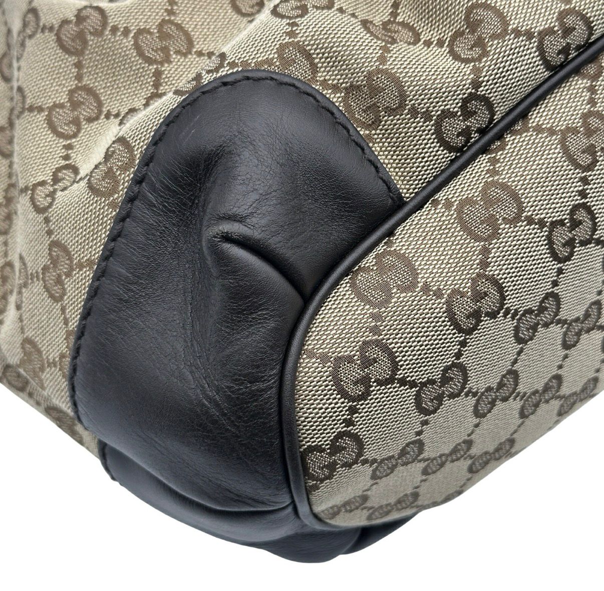 Gucci GG shoulder bag