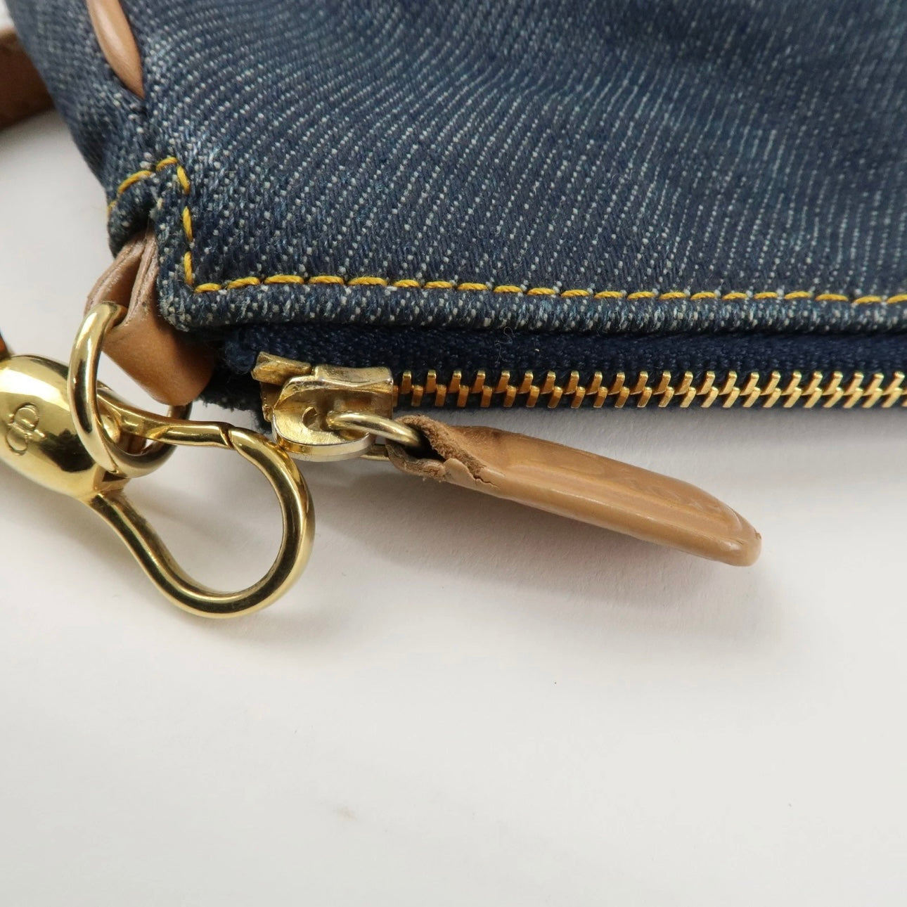 Christian Dior Saddle Pouch Denim Leather Hand Bag Shoulder Bag Indigo