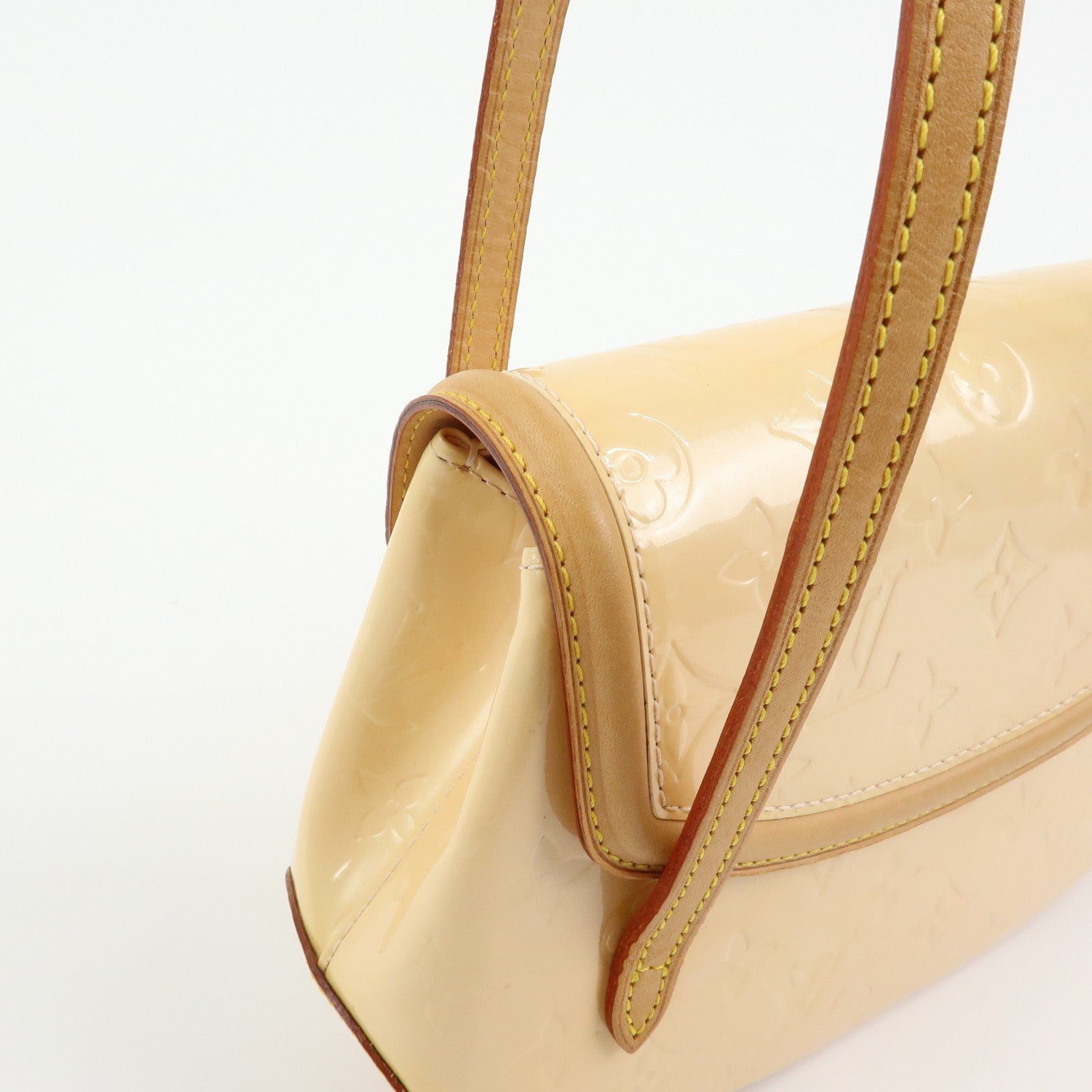 Louis Vuitton Shoulder Bag - Marshmallow Pink, Vernis Leather