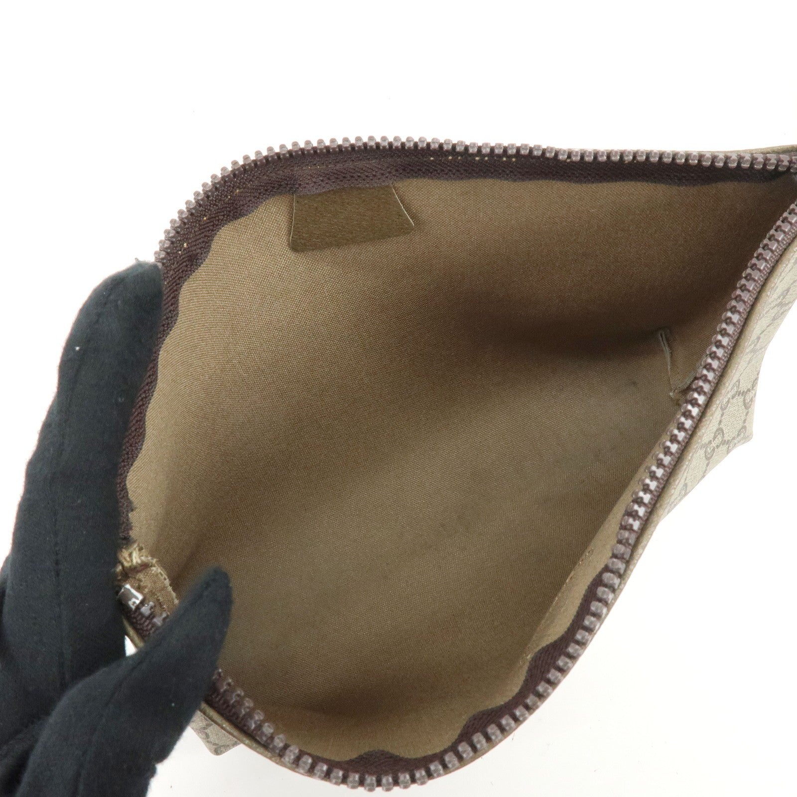 Gucci GG Plus Clutch Bag - Beige, Leather