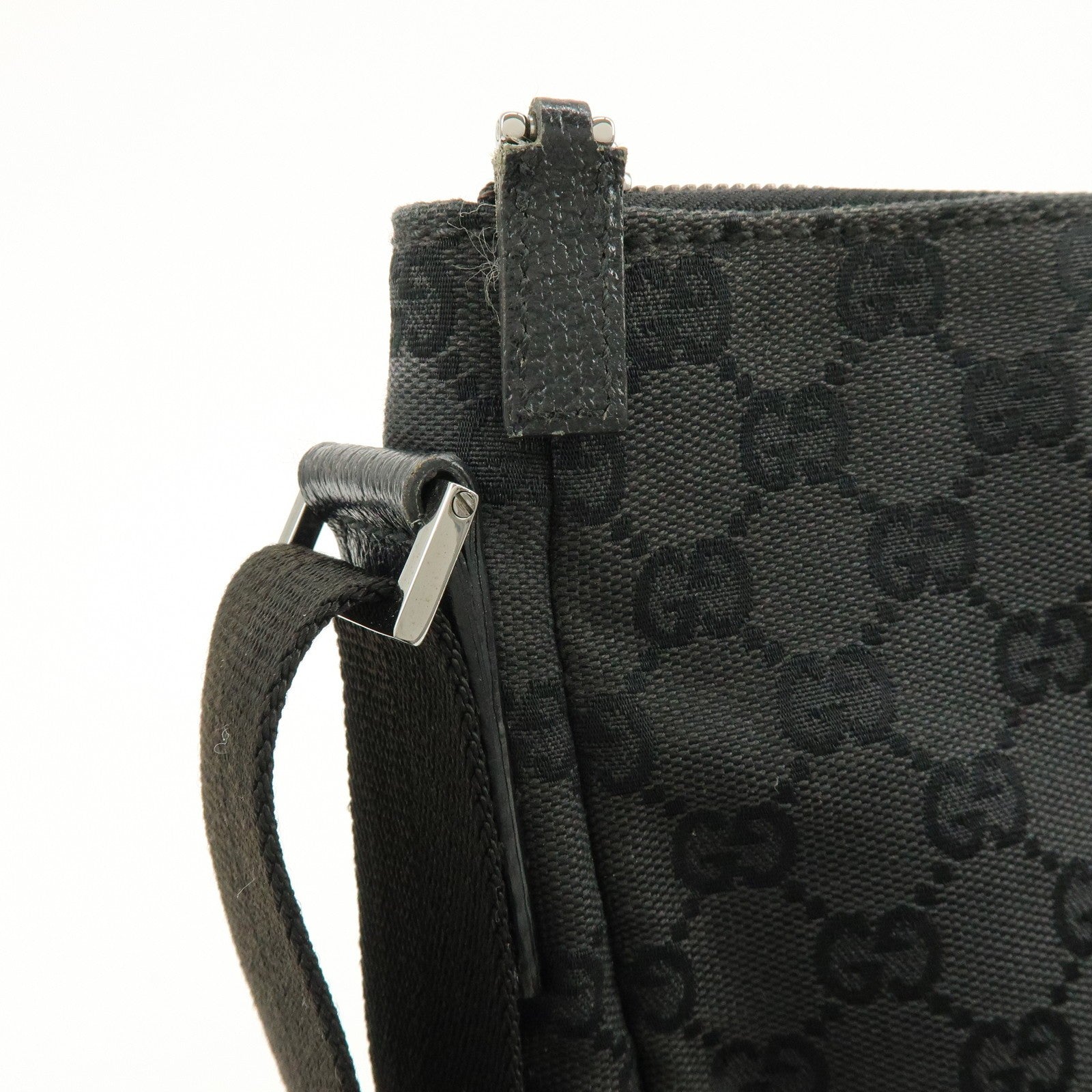 Gucci 110054 Shoulder Bag - Black, GG Canvas, Leather