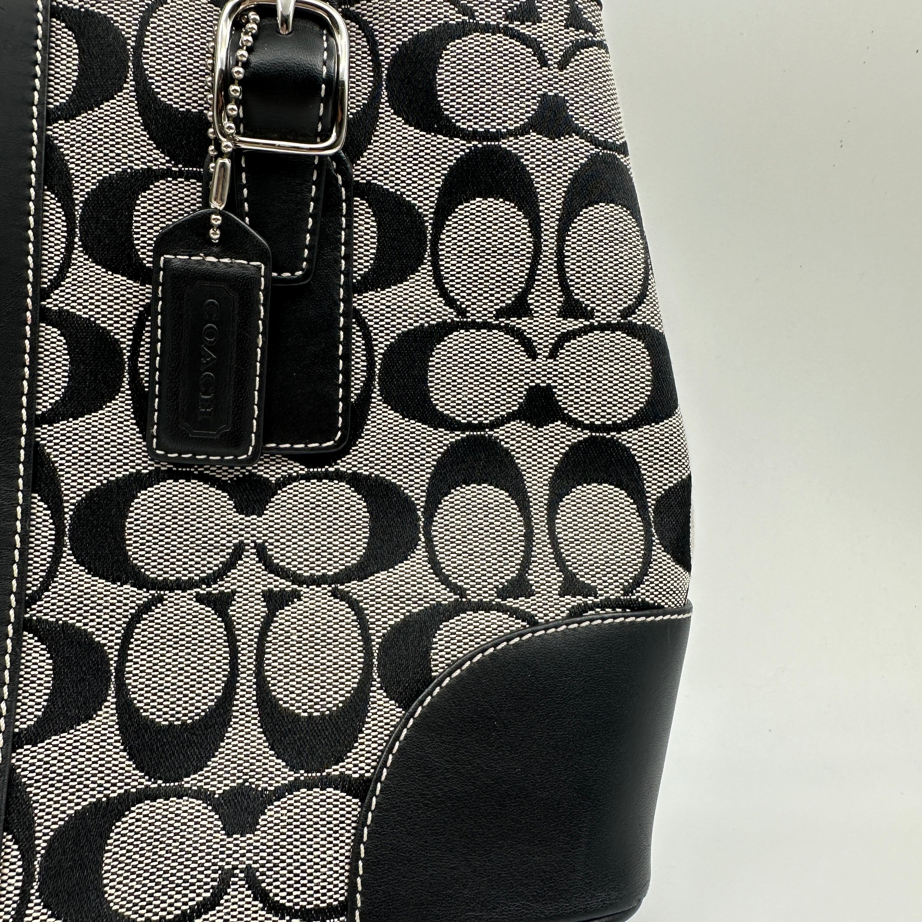 Signature Handbag Black Canvas/Leather