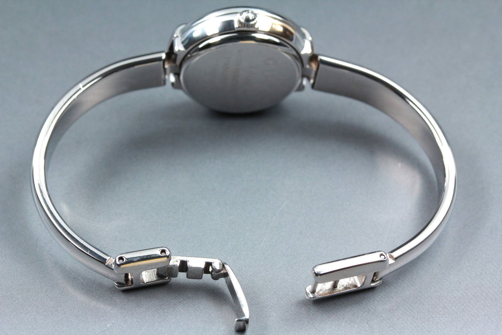 Gucci 1400L Watch - Black, Stainless Steel