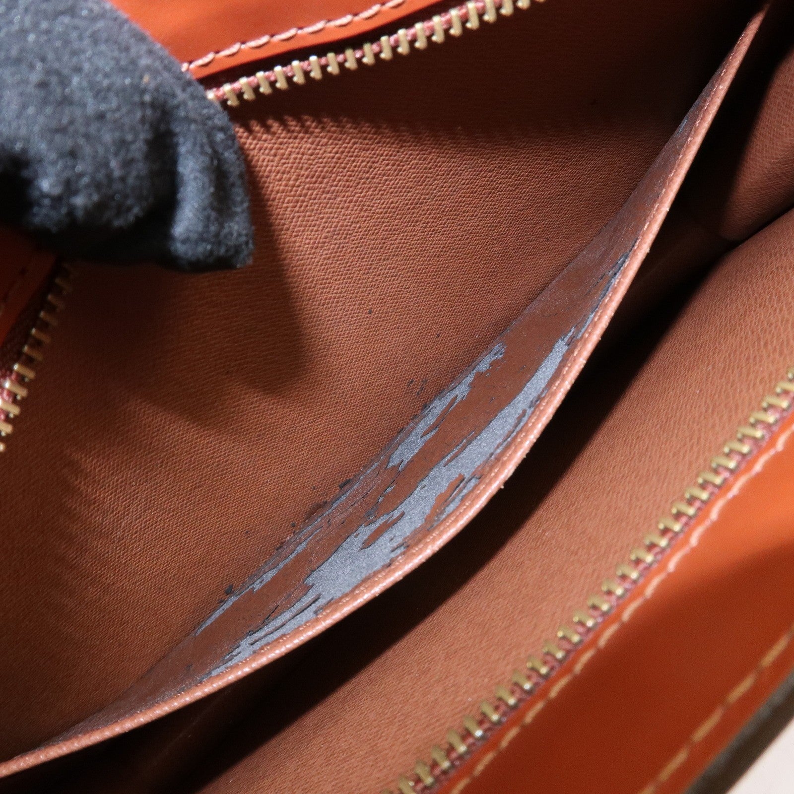 Louis Vuitton Epi Pochette Homme Clutch Bag - Kenya Brown, Epi Leather