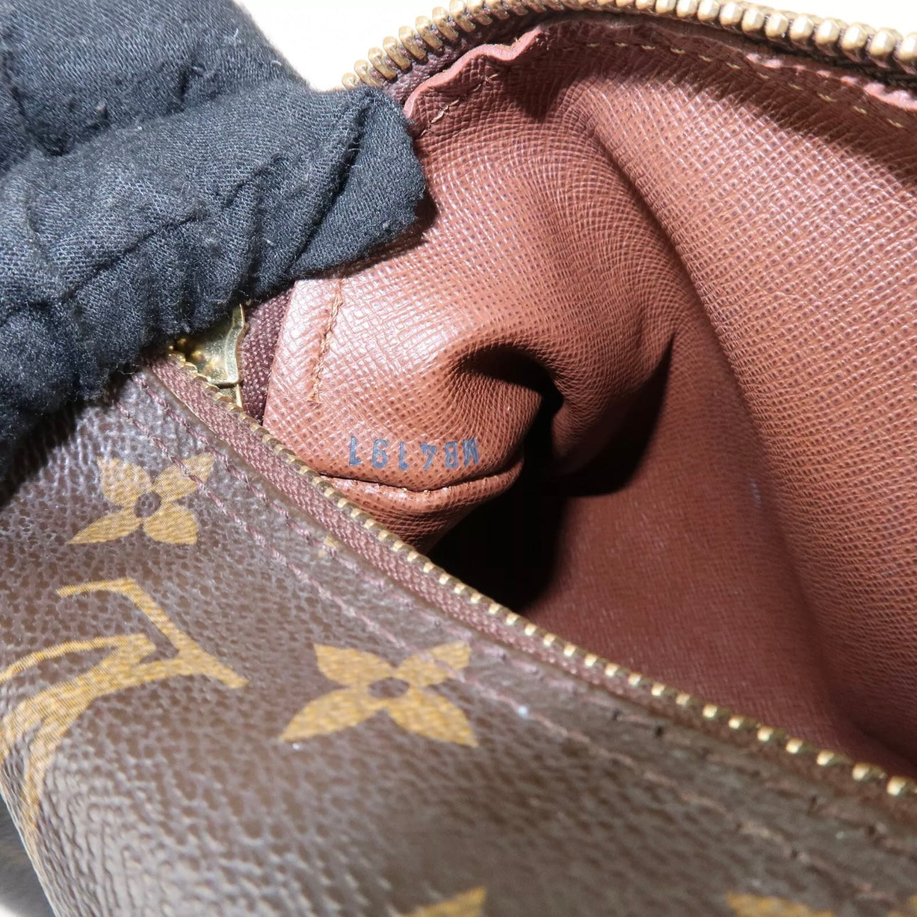 Louis Vuitton Papillon 30