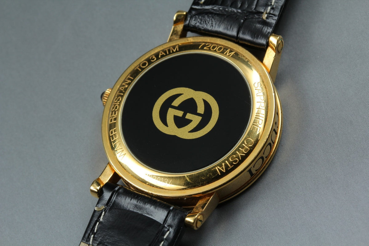 Gucci 7200M Wristwatch - White, Stainless Steel