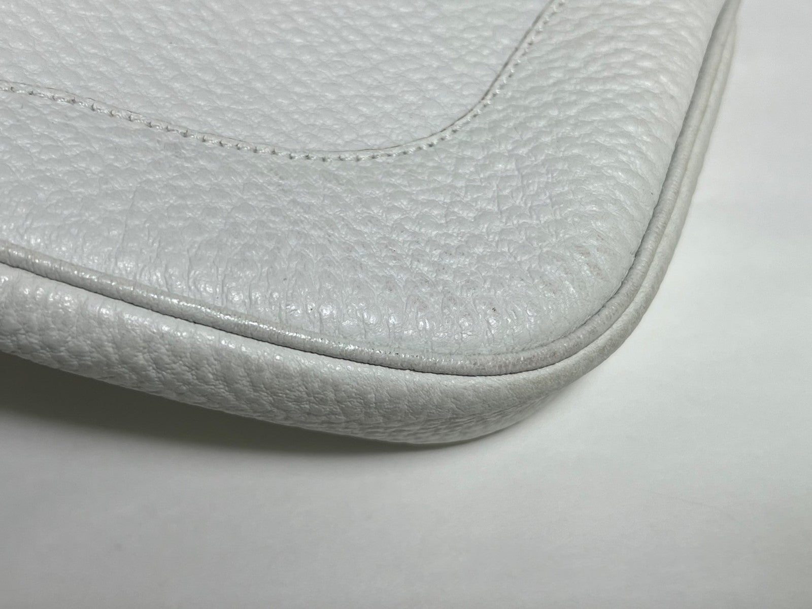 Gucci Shoulder Bag - White, Leather