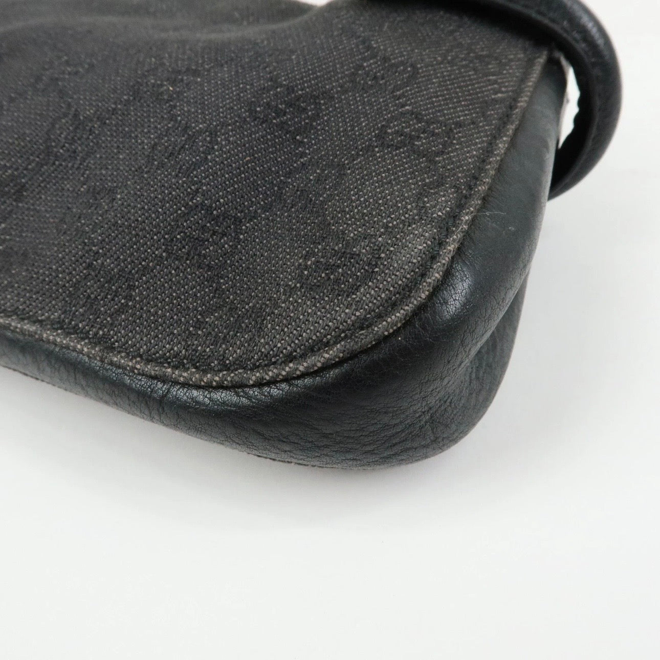 Gucci GG Denim Shoulder bag