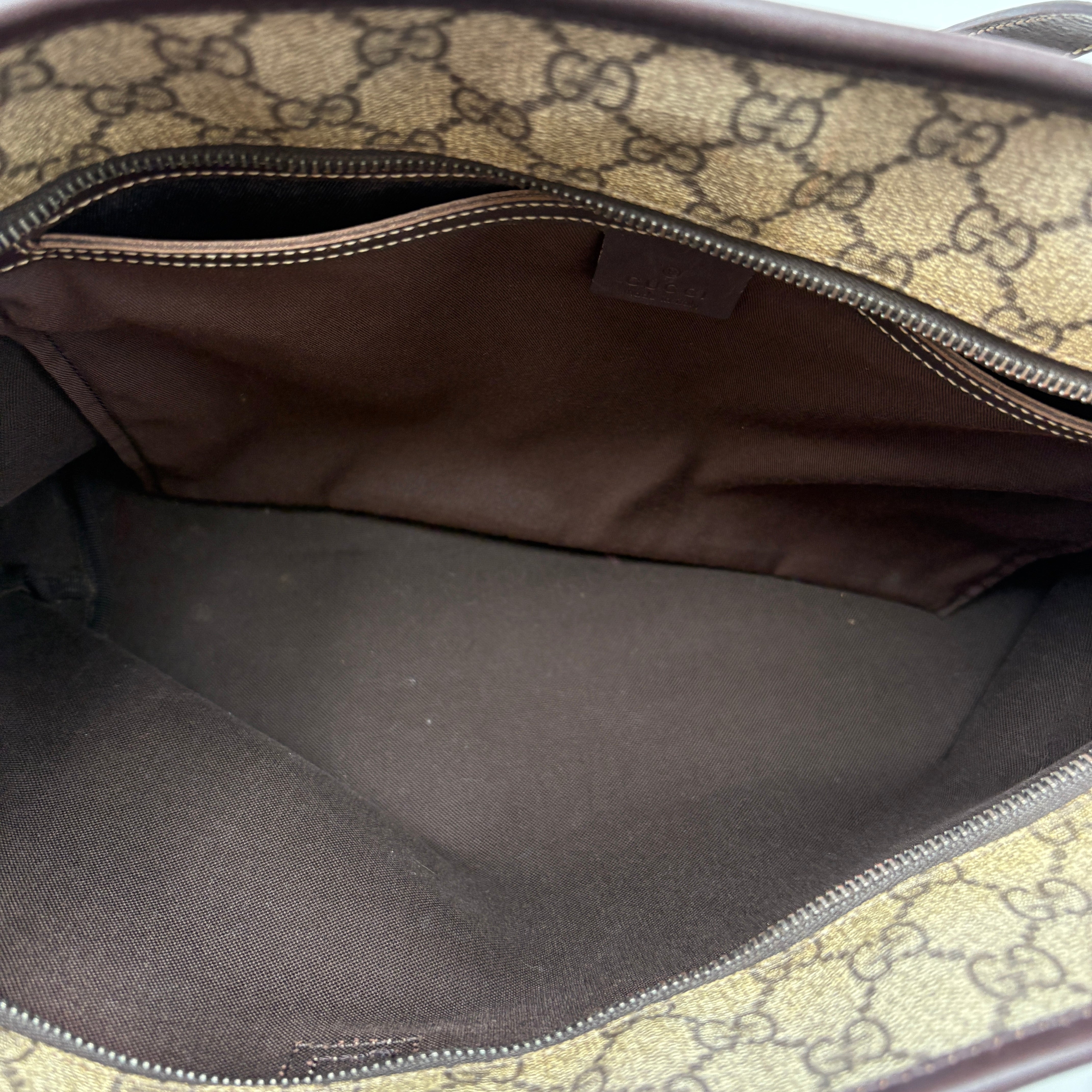 Gucci Supreme Tote bag