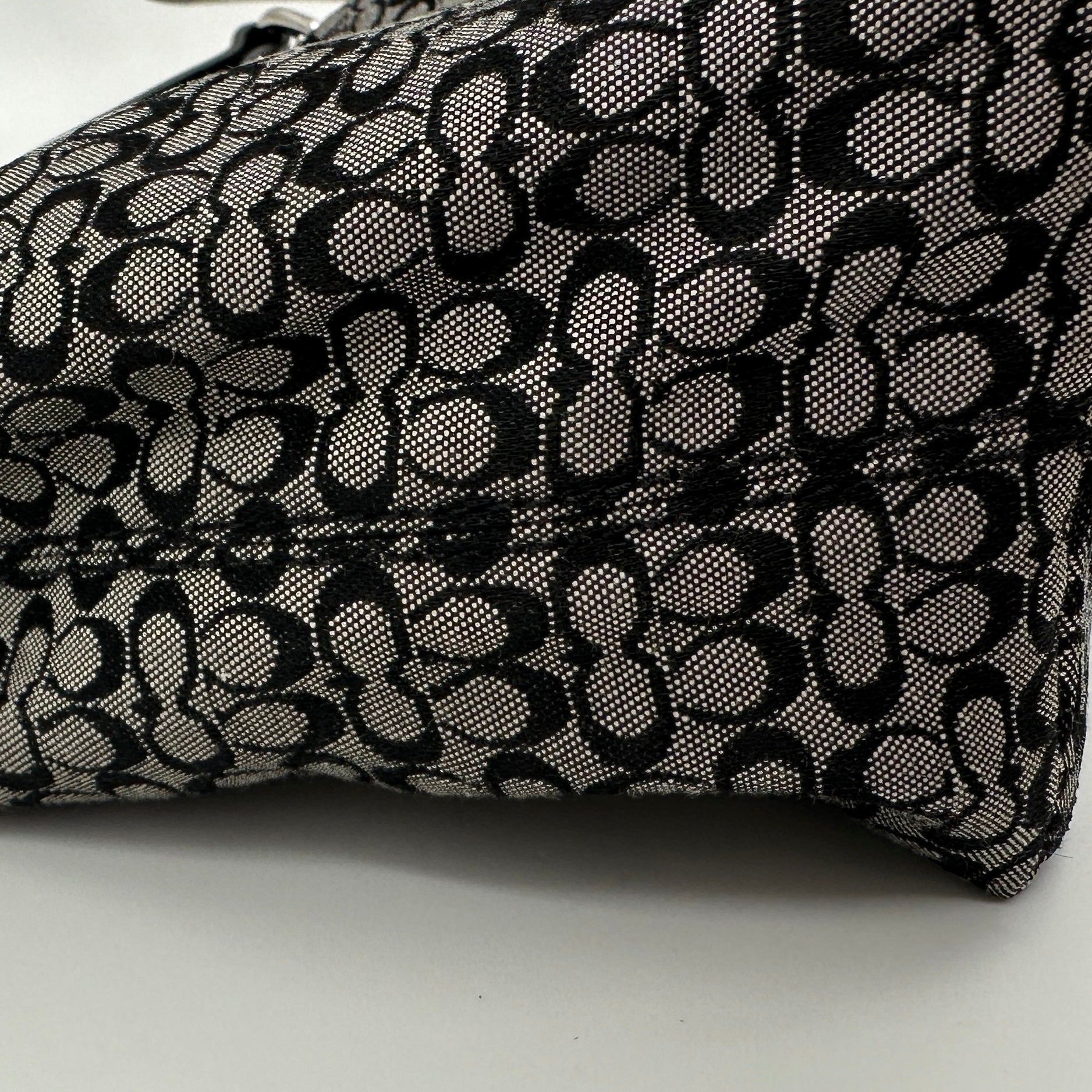 Signature Handbag accessory pouch