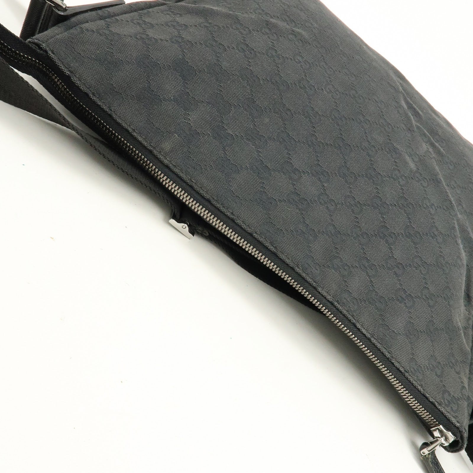 Gucci 110054 Shoulder Bag - Black, GG Canvas, Leather