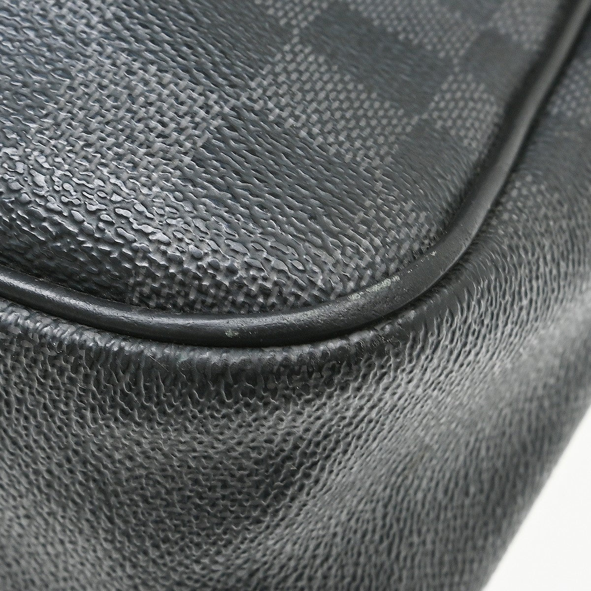 Louis Vuitton Daniel MM Messenger Bag - Black, Damier Canvas, Leather