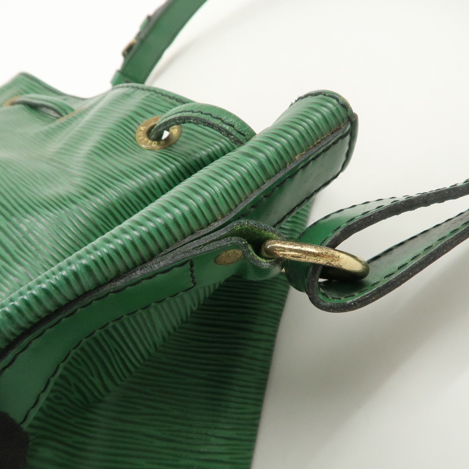 Louis Vuitton Epi Petit Noe Shoulder Bag - Borneo Green, Epi Leather