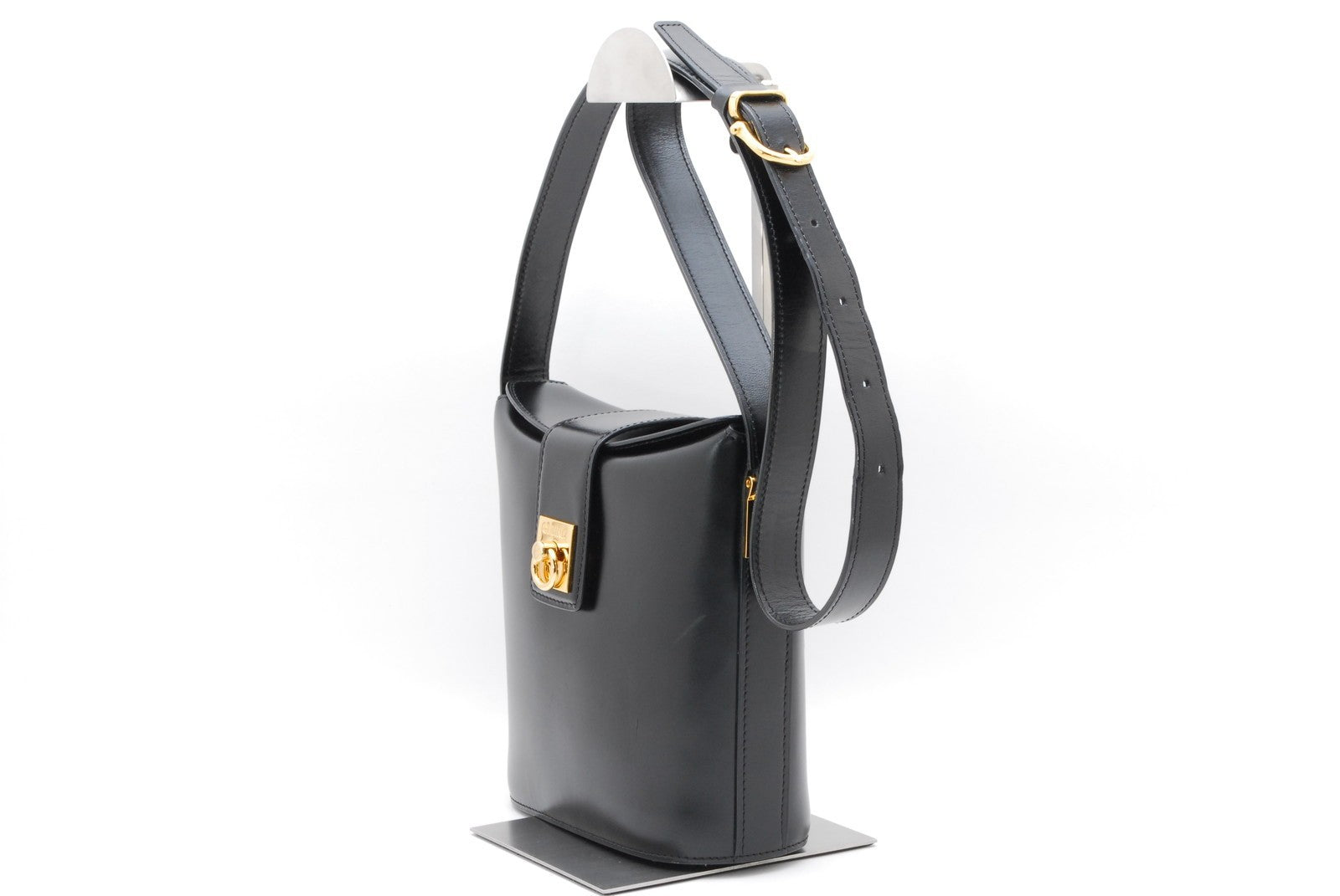 Celine Bucket Bag Shoulder Bag - Black, Leather