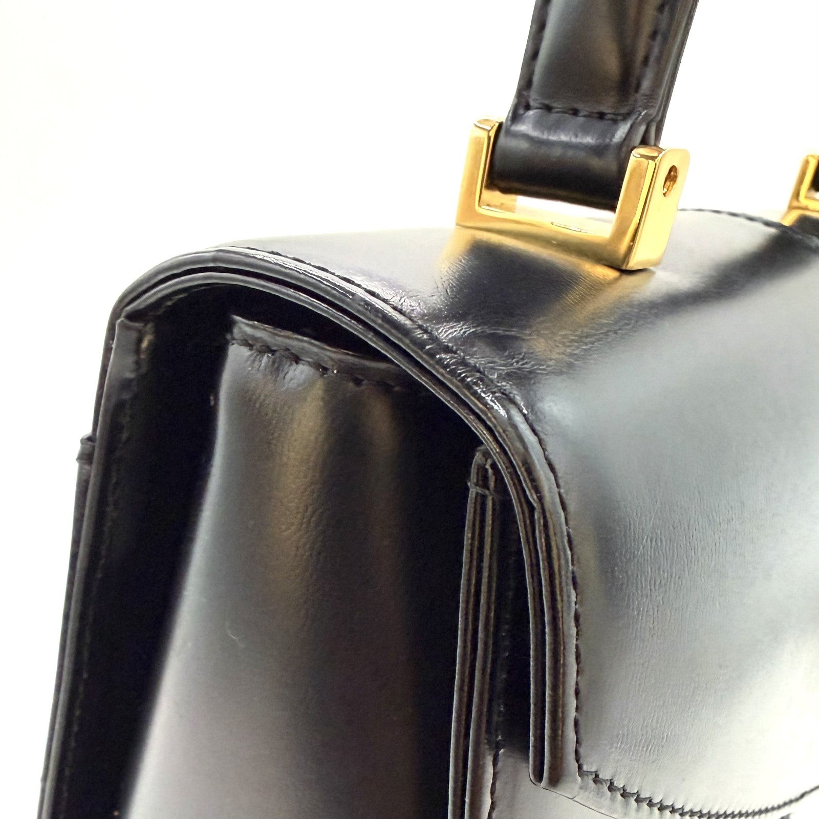 Saint Laurent Shoulder Hand Bag - Leather