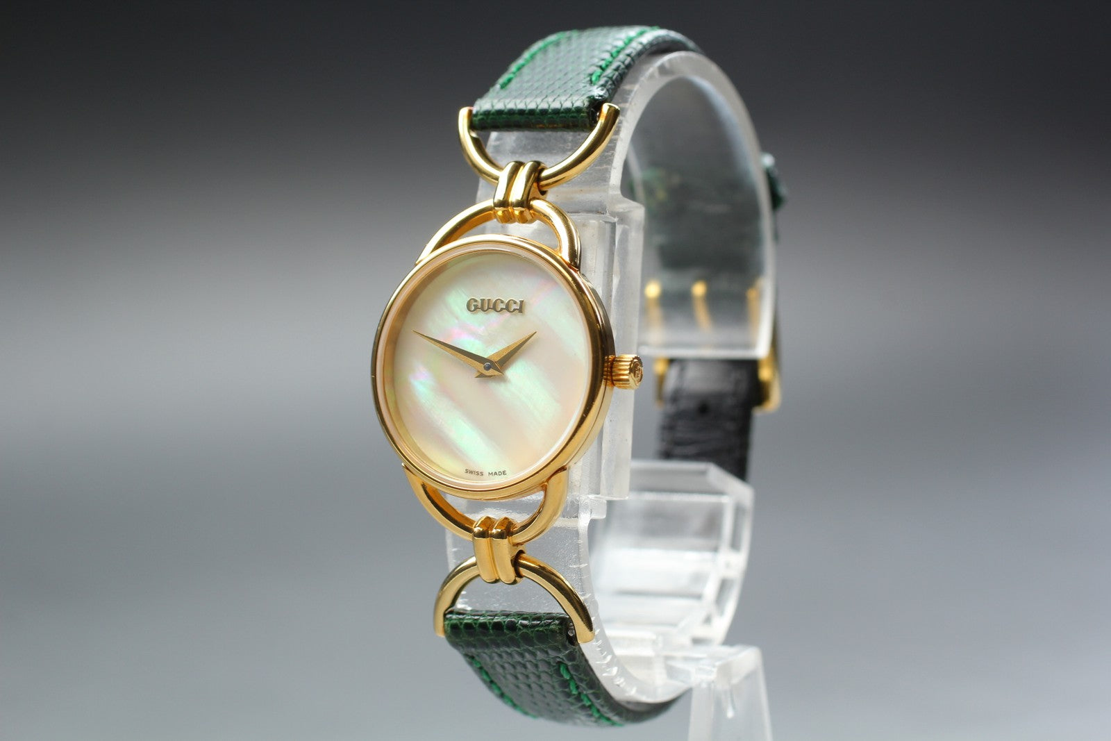 Gucci 6000.2.L Wristwatch - Gold, Stainless Steel