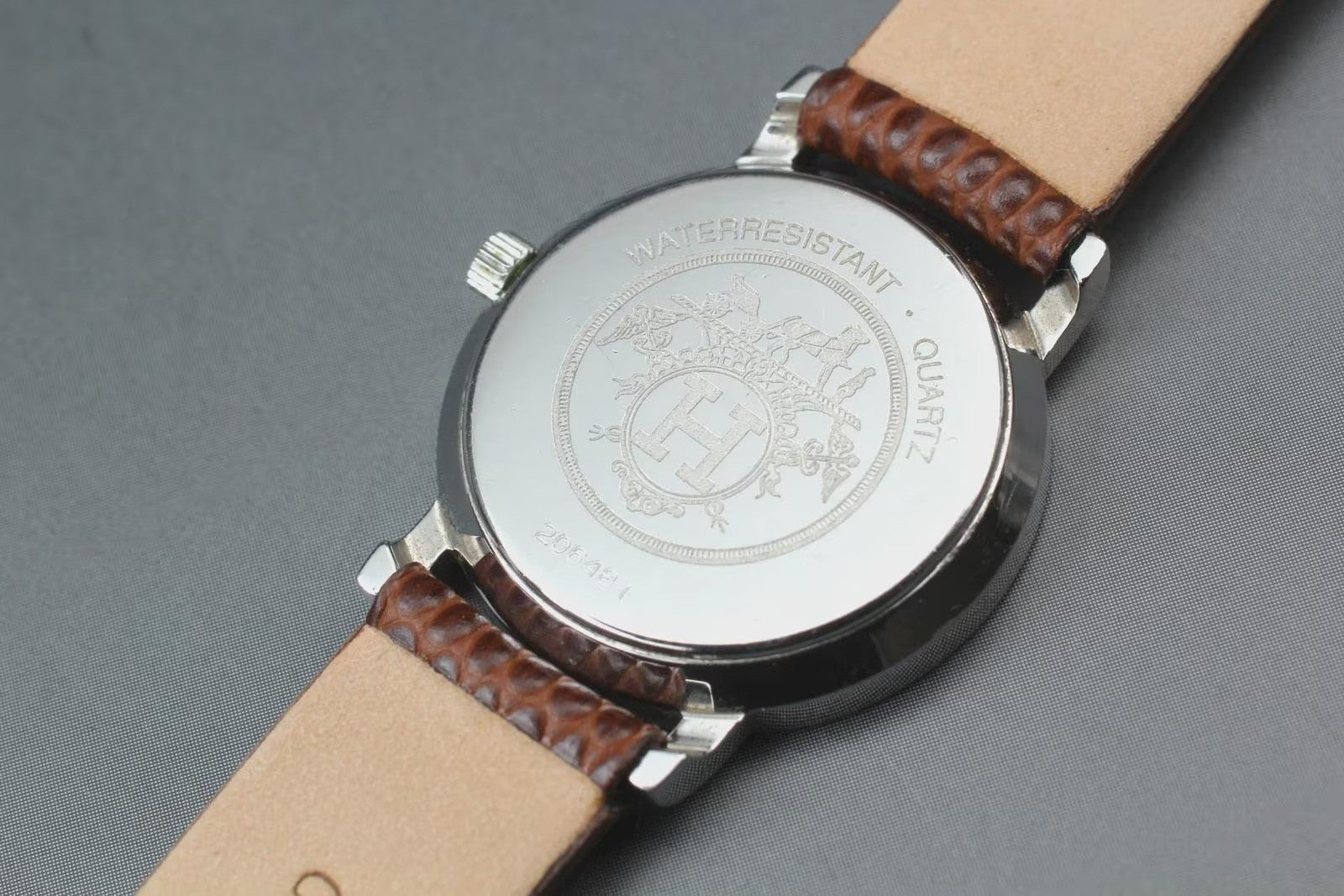 Hermès Serie Wristwatch - Gold White, Stainless Steel