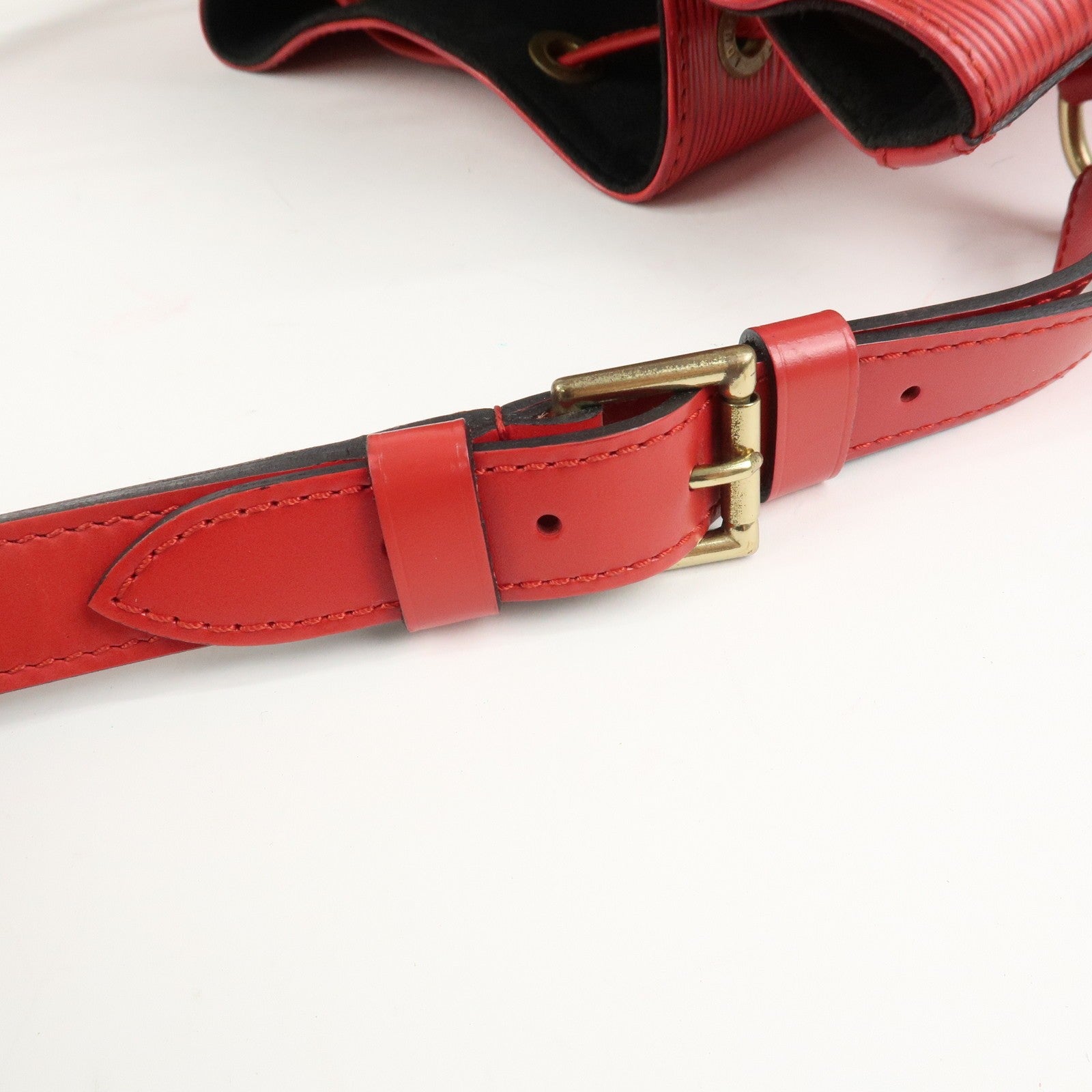Louis Vuitton Epi Petit Noe Shoulder Bag - Castilian Red, Epi Leather