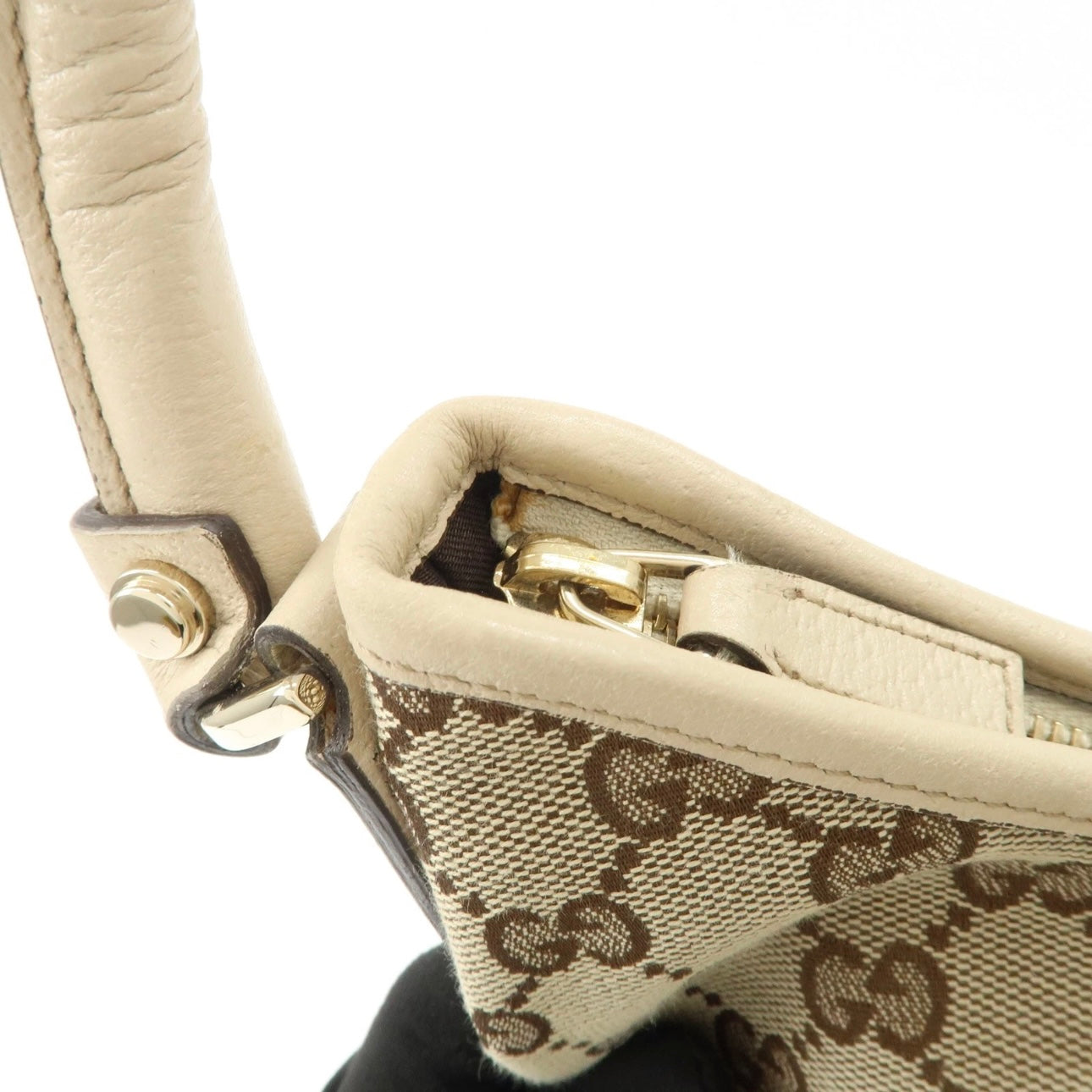 Gucci Abbey Shoulder Bag - Beige, Canvas