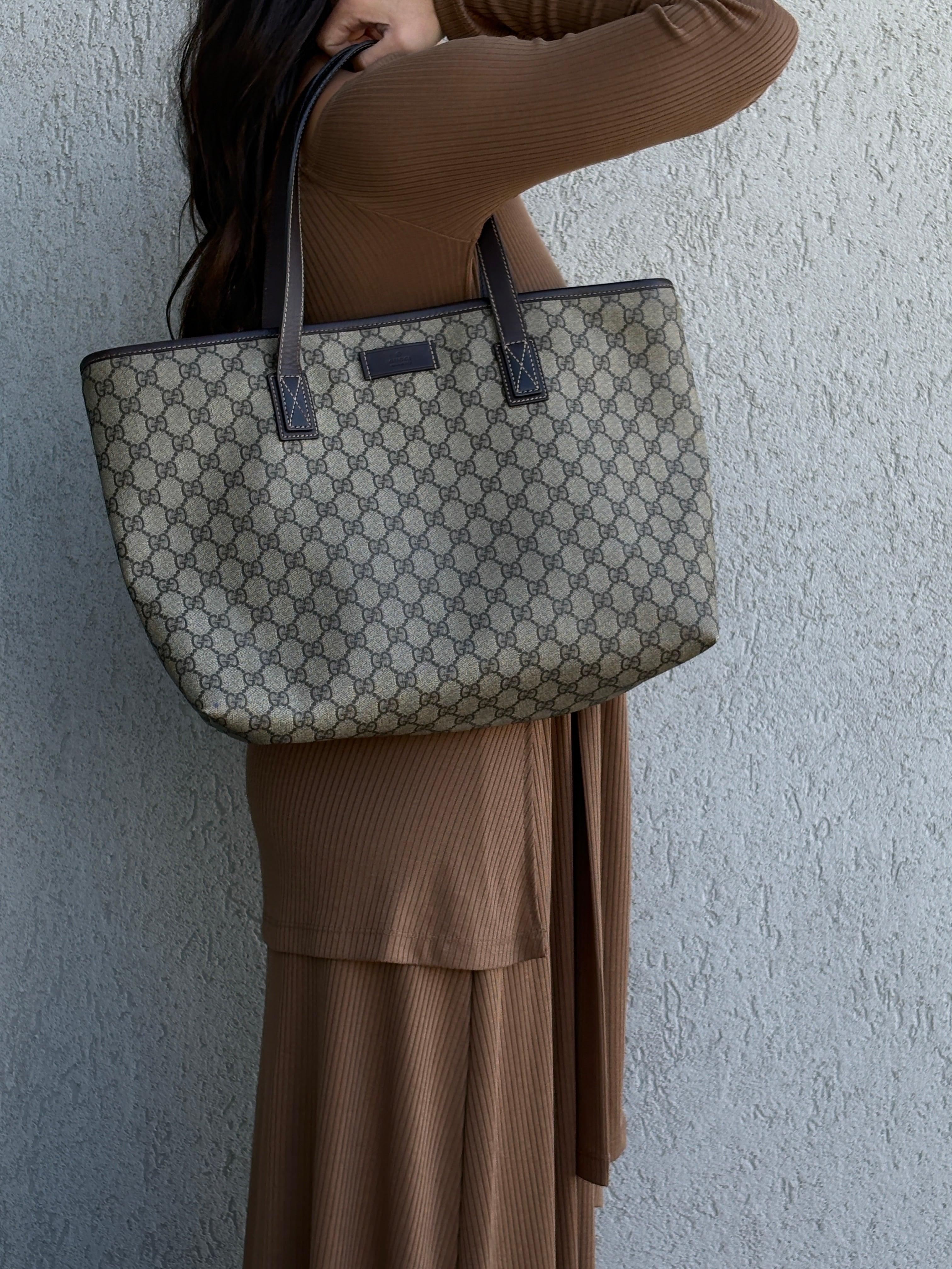 Gucci Supreme Tote bag