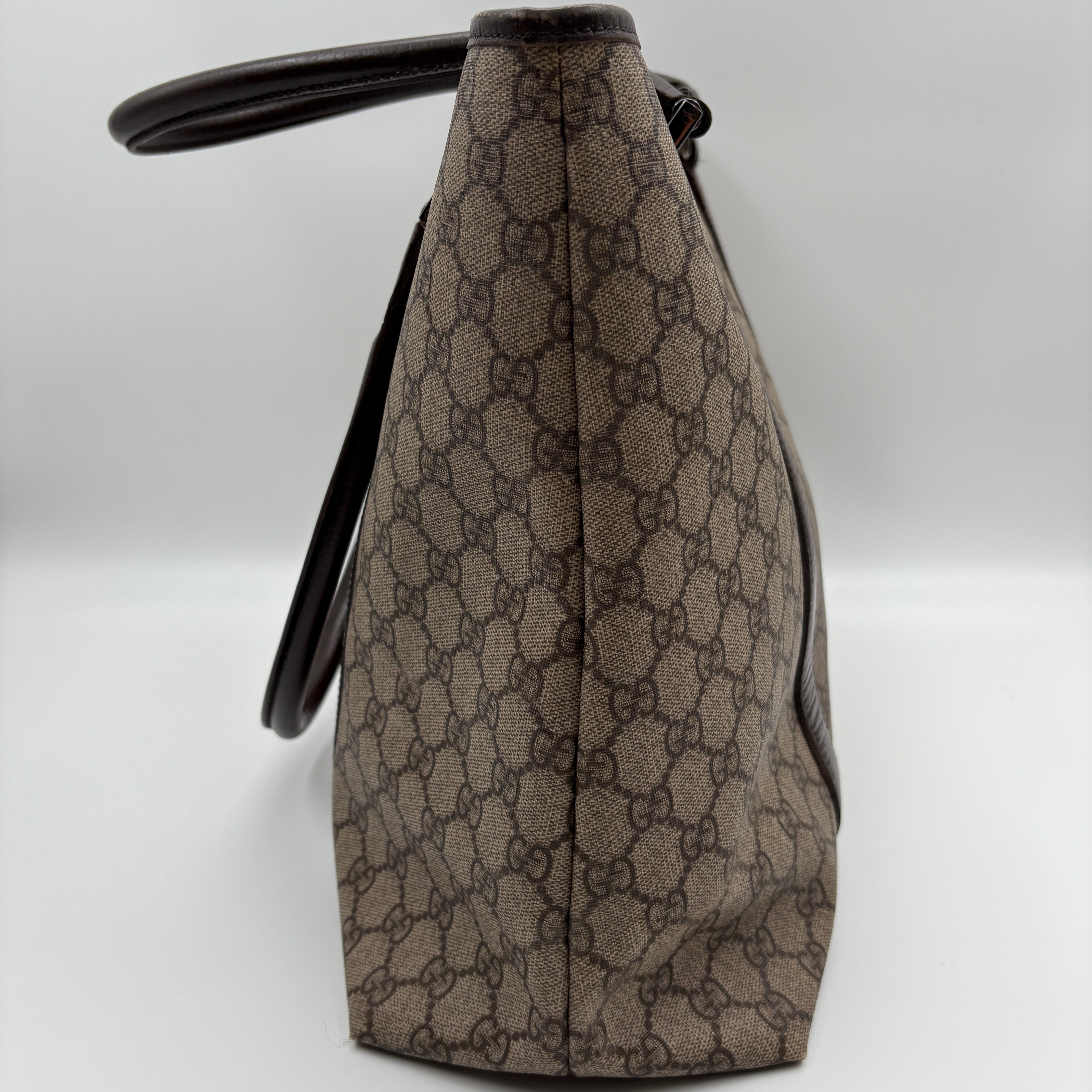 Gucci GG Supreme Shoulder Bag Tote