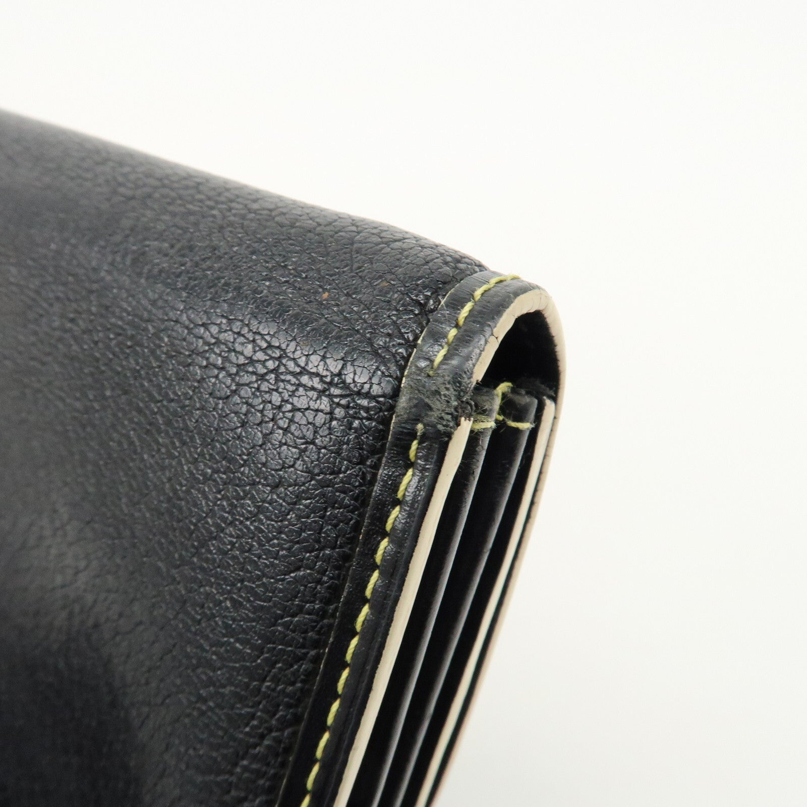 Louis Vuitton Portefeuille Favori Wallet - Noir, Suhari Leather
