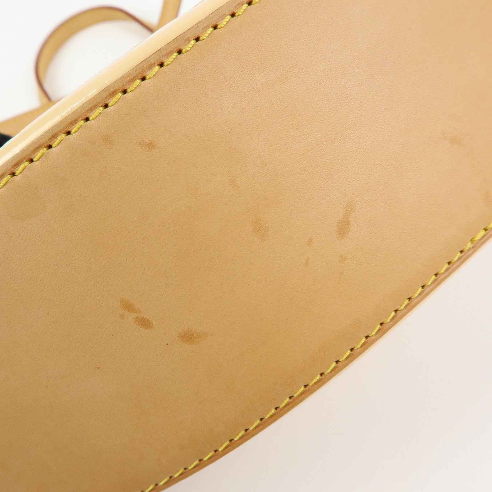 Louis Vuitton Shoulder Bag - Marshmallow Pink, Vernis Leather