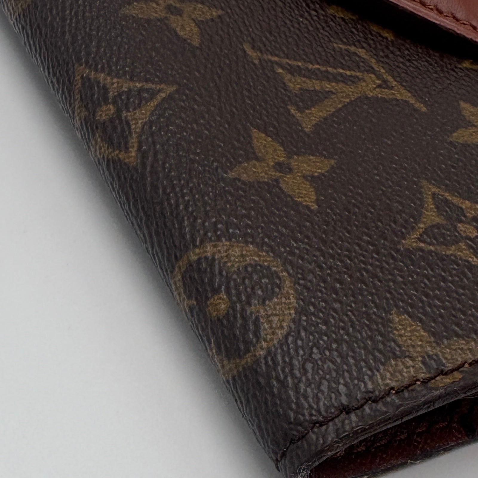 Louis Vuitton CHAILLOT CLUTCH BAG