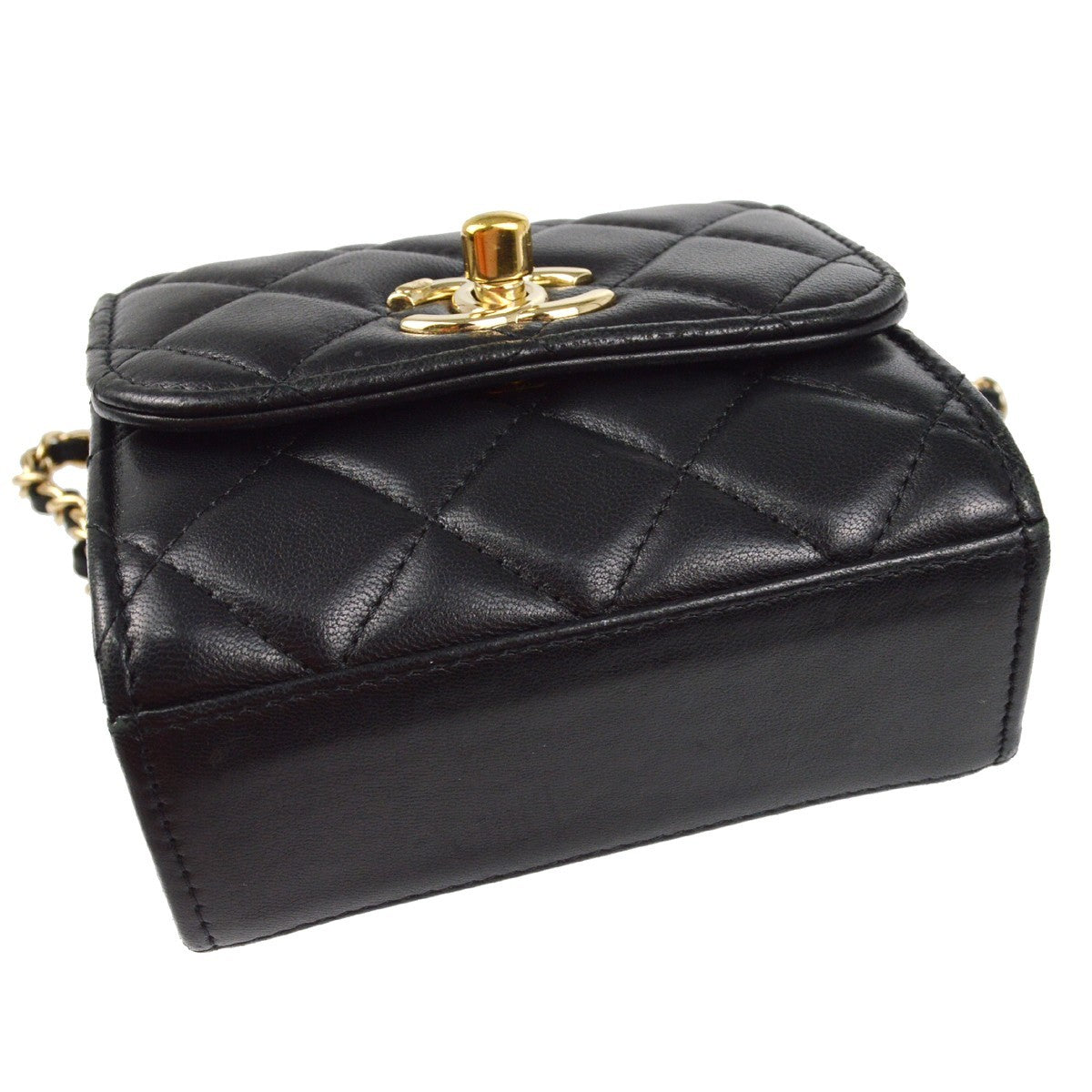 Chanel Pochette XX08111 Shoulder Bag - Black, Lambskin