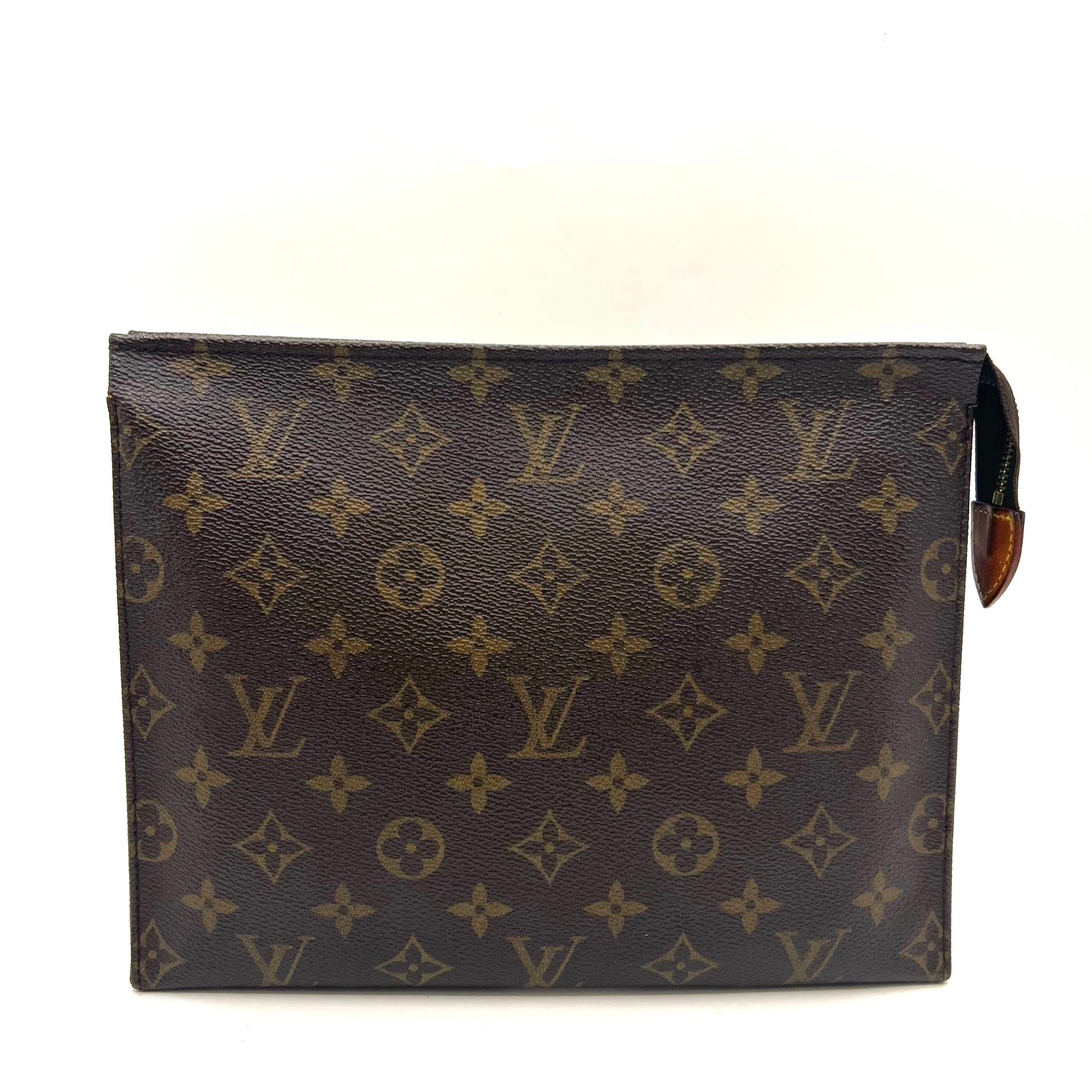Louis Vuitton Cosmetics Clutch 26