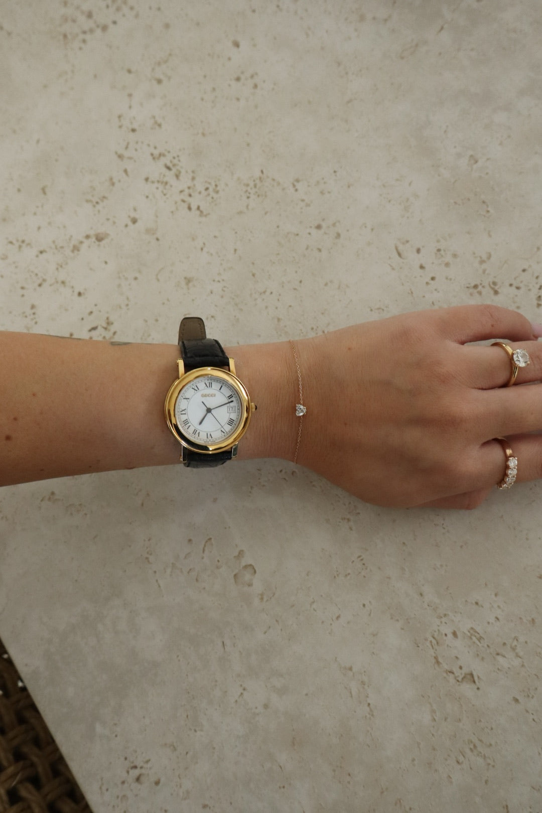 Gucci 7200M Wristwatch - White, Stainless Steel