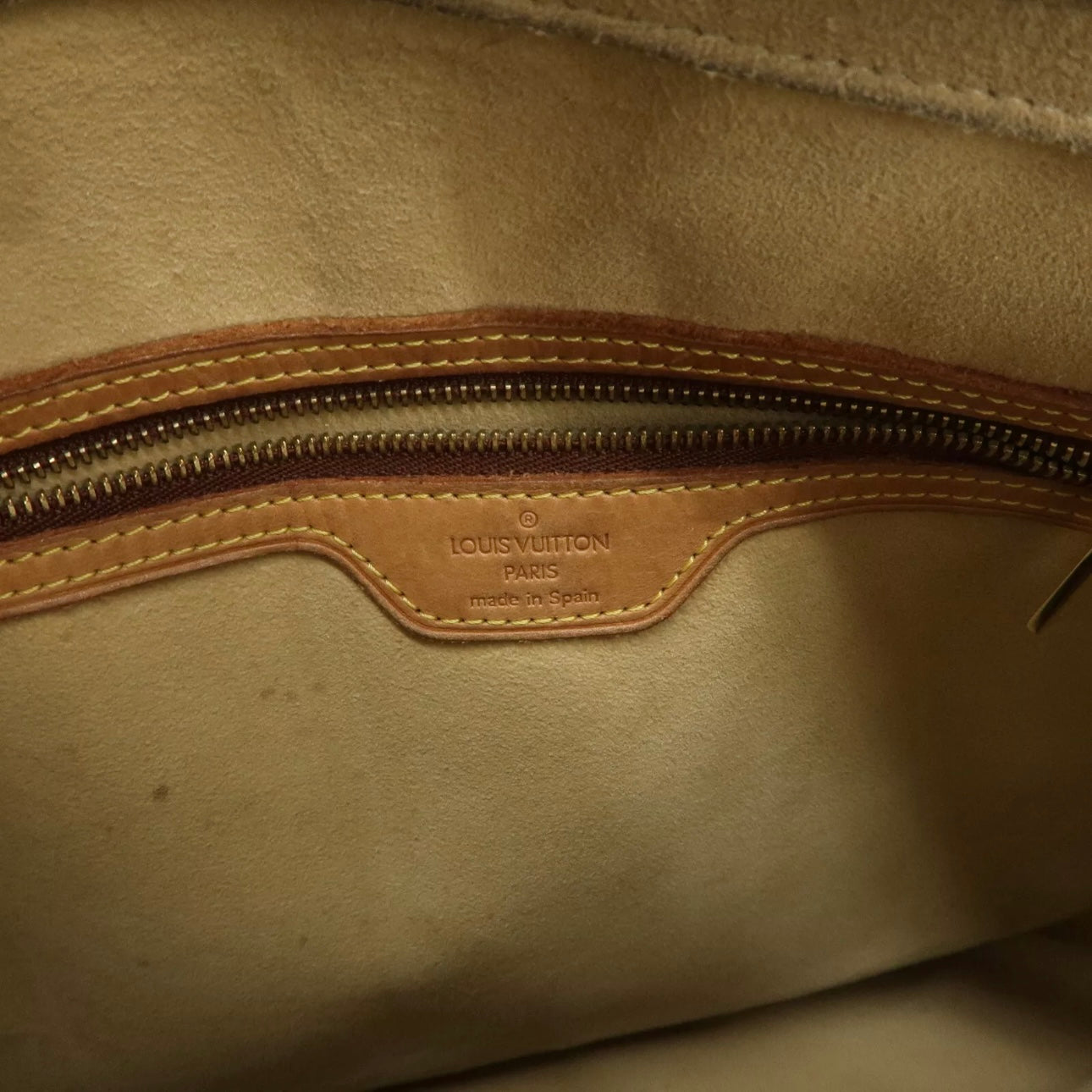Louis Vuitton Looping GM