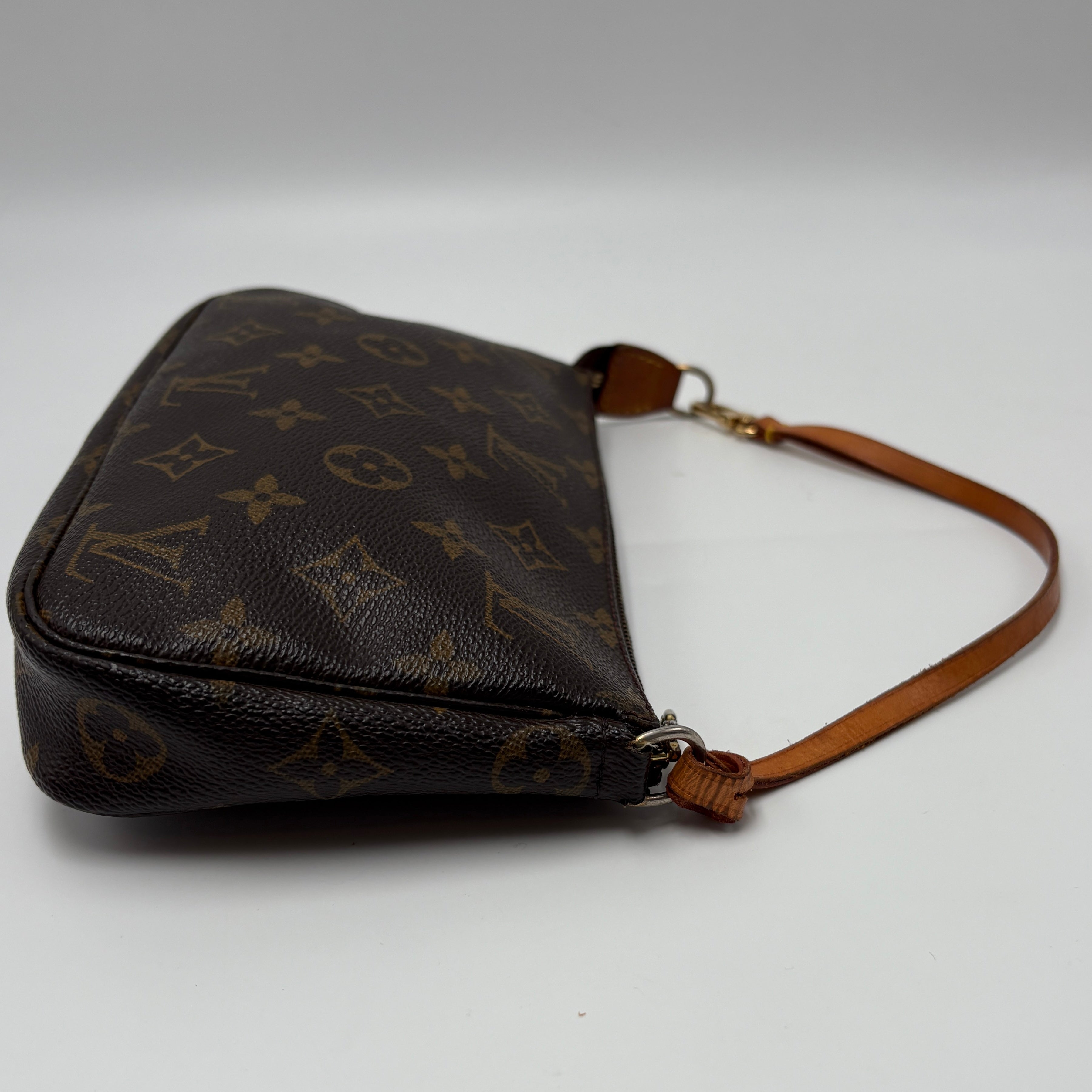 Louis Vuitton Pochette Accessories