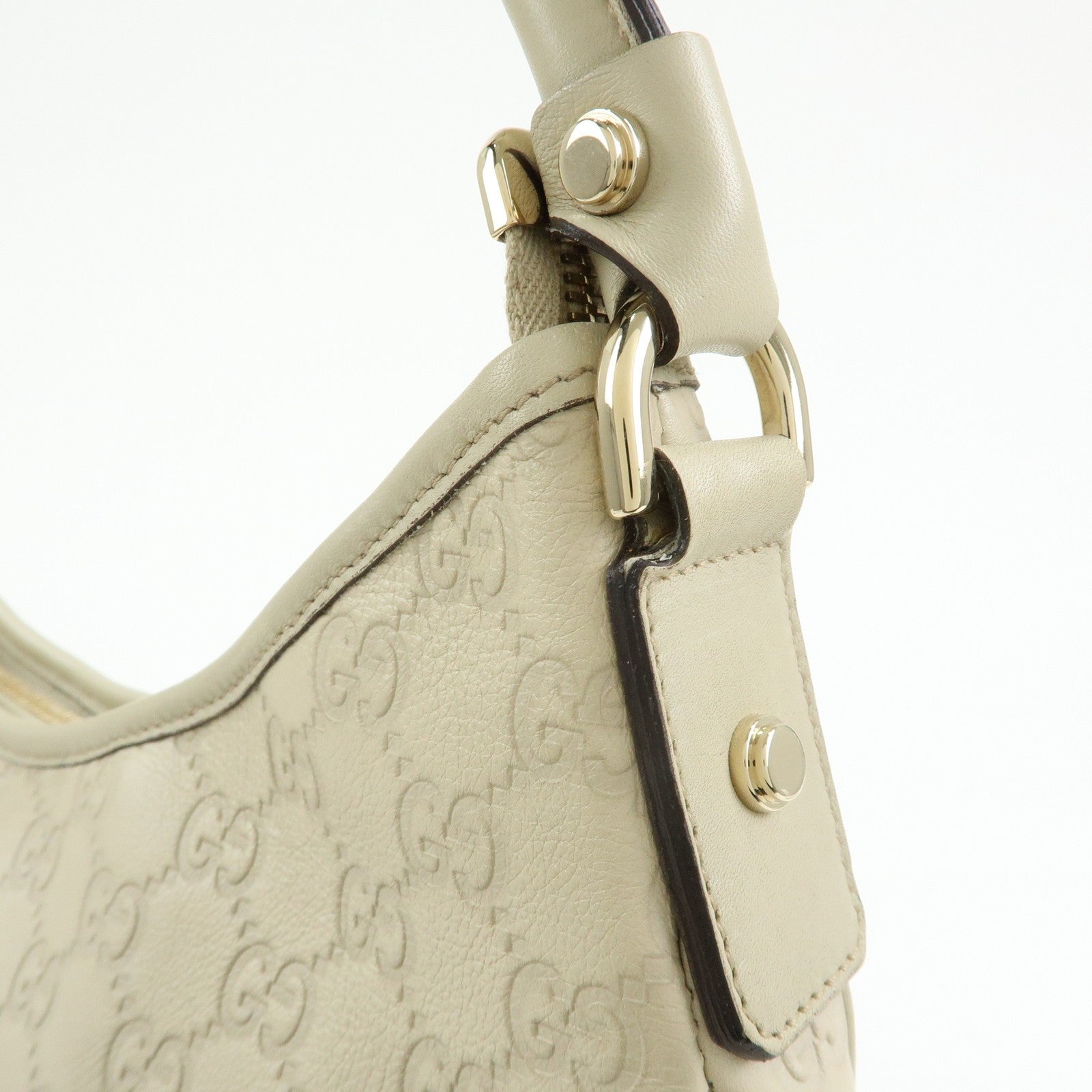 Gucci Abbey Guccissima Shoulder Bag - White, Leather