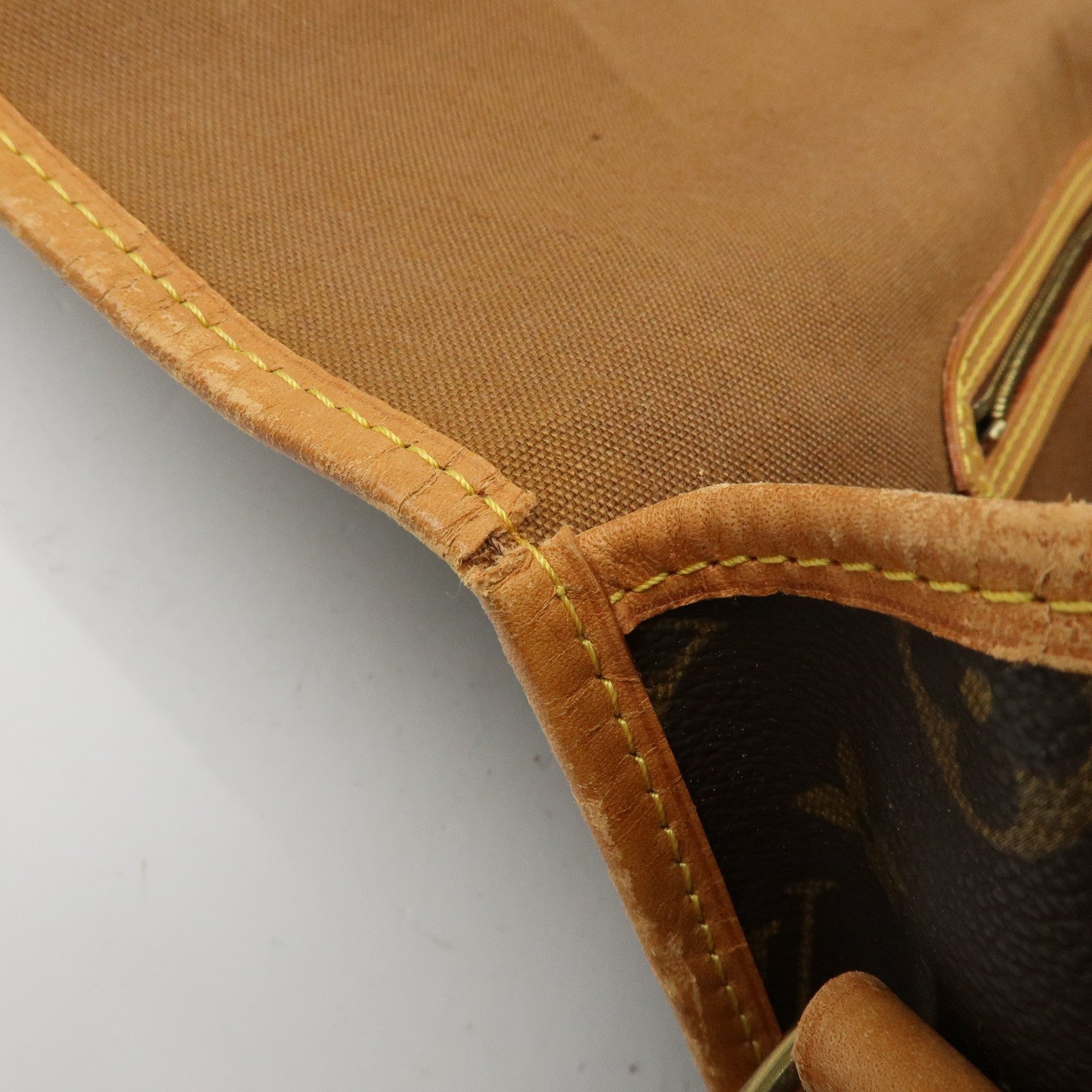 Louis Vuitton Monogram Canvas Gibeciere GM Shoulder Bag