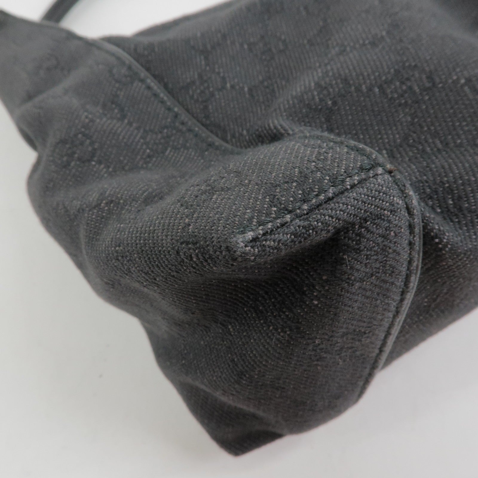 Gucci Shoulder Bag - Black, Leather