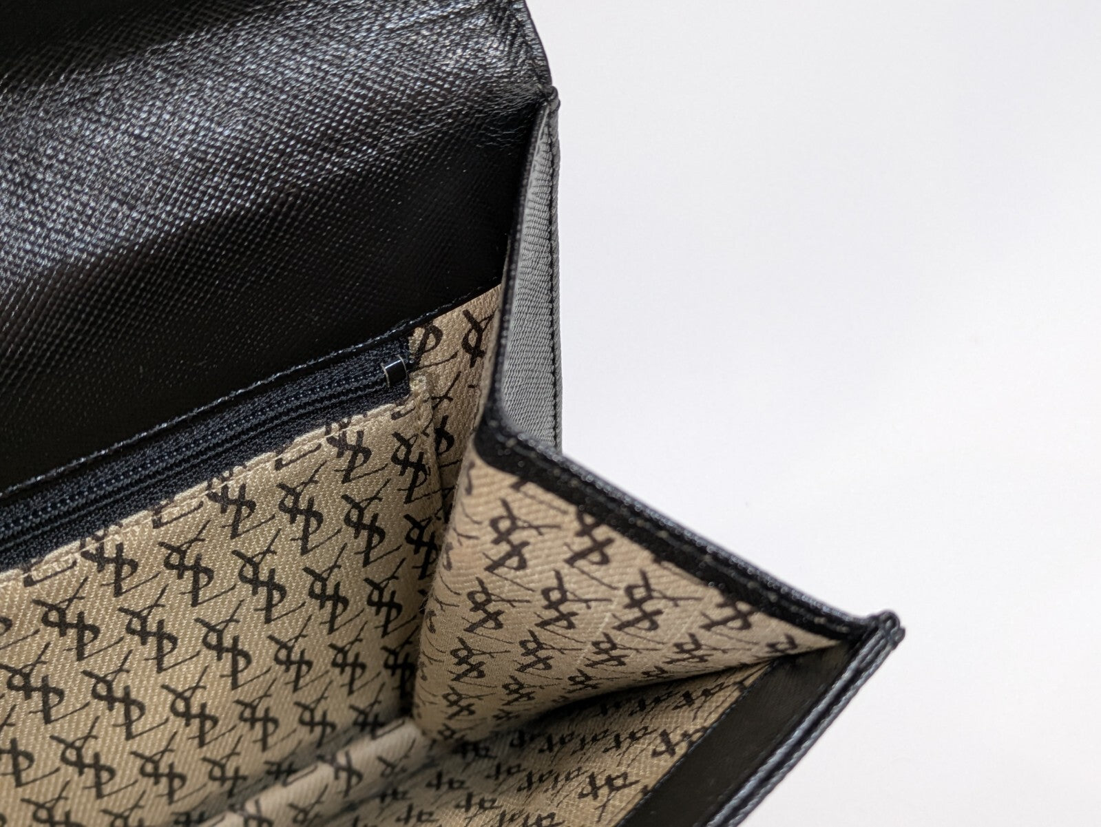 Saint Laurent Clutch Bag - Black, Leather Calfskin