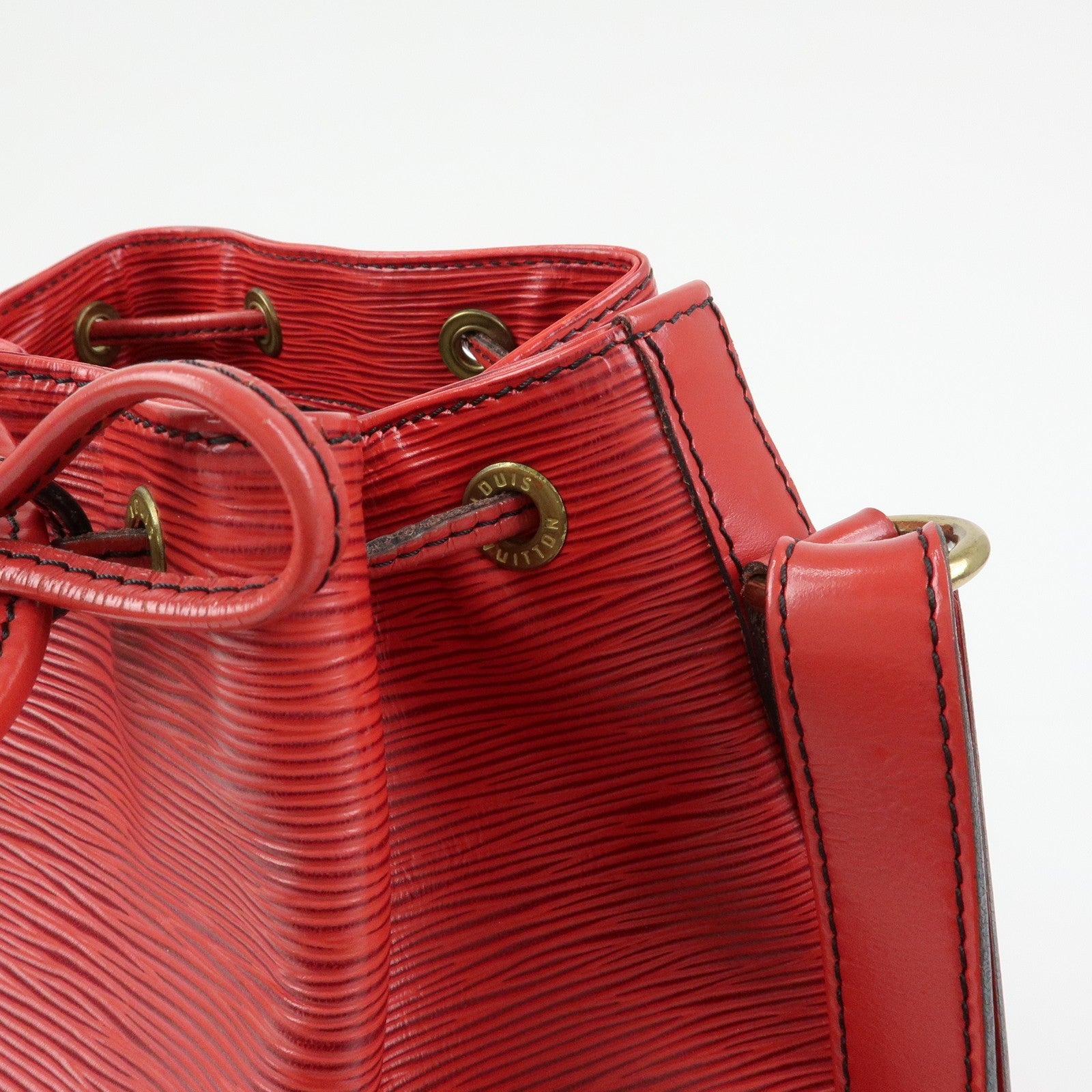 Louis Vuitton Epi Petit Noe Shoulder Bag - Castilian Red, Epi Leather