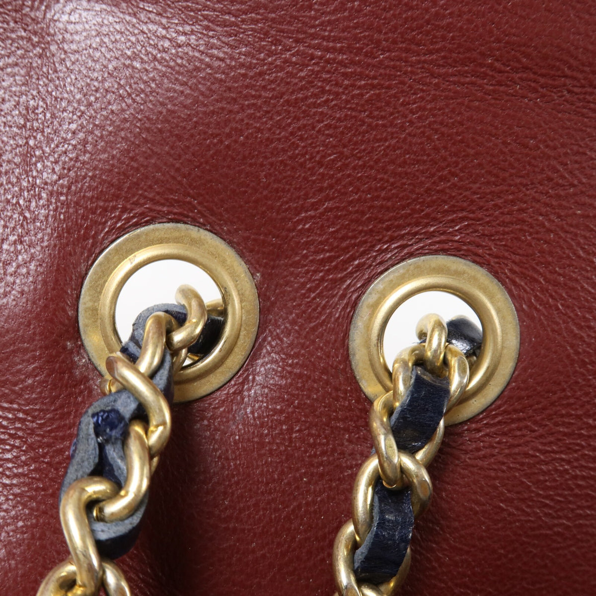 Chanel CC Chain Shoulder Bag - Blue, Calfskin Leather- מגיע עם כרטיס ושקית אבק