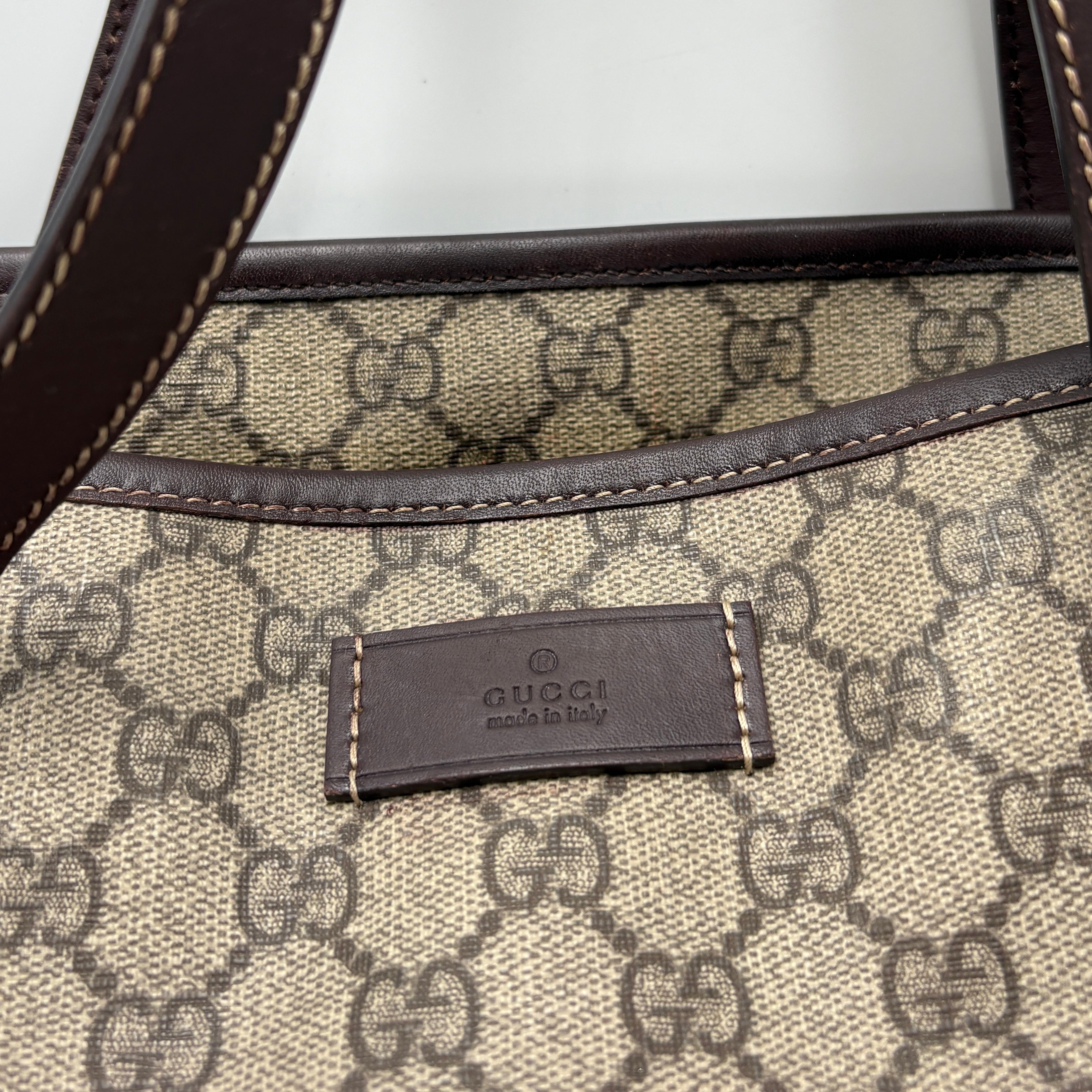 Gucci Supreme Tote bag